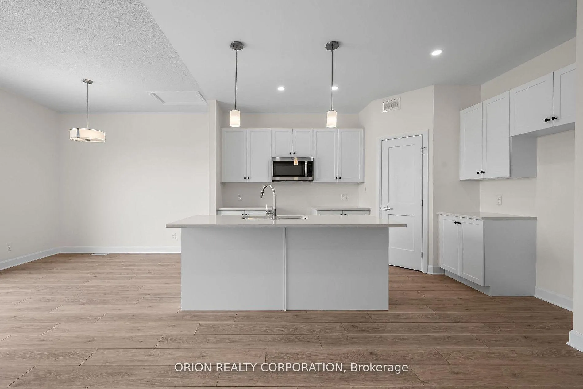 Photo 9 of 414 Buckthorn Drive, Kingston, City Northwest — HOMEH