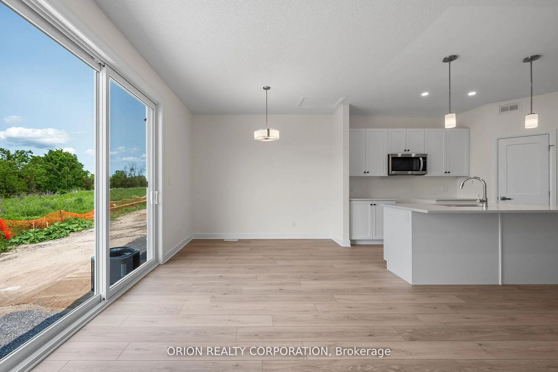 Photo 11 of 414 Buckthorn Drive, Kingston, City Northwest — HOMEH