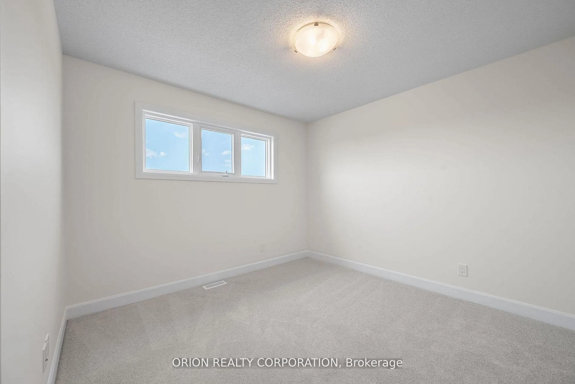 Photo 21 of 414 Buckthorn Drive, Kingston, City Northwest — HOMEH