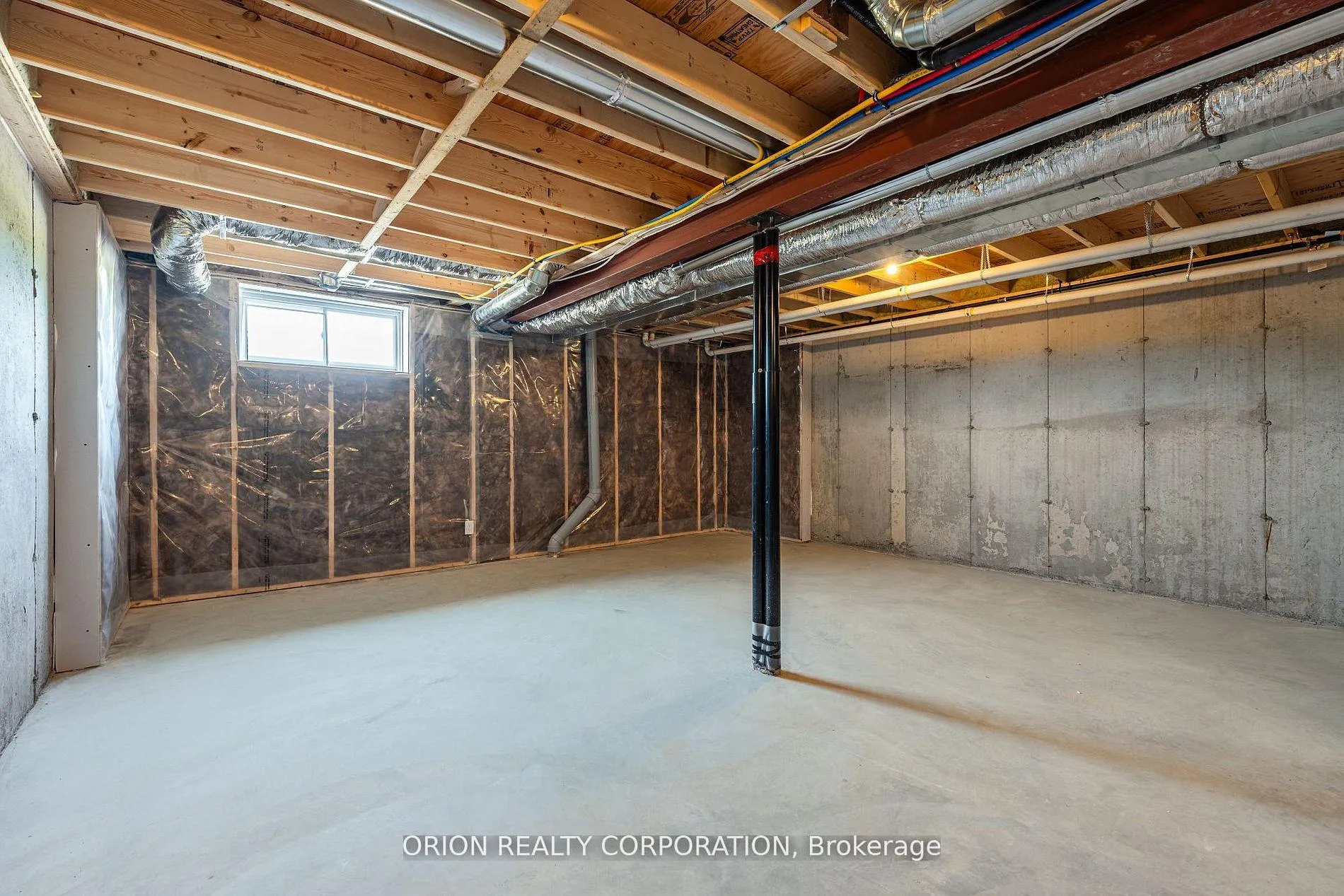 Photo 33 of 414 Buckthorn Drive, Kingston, City Northwest — HOMEH