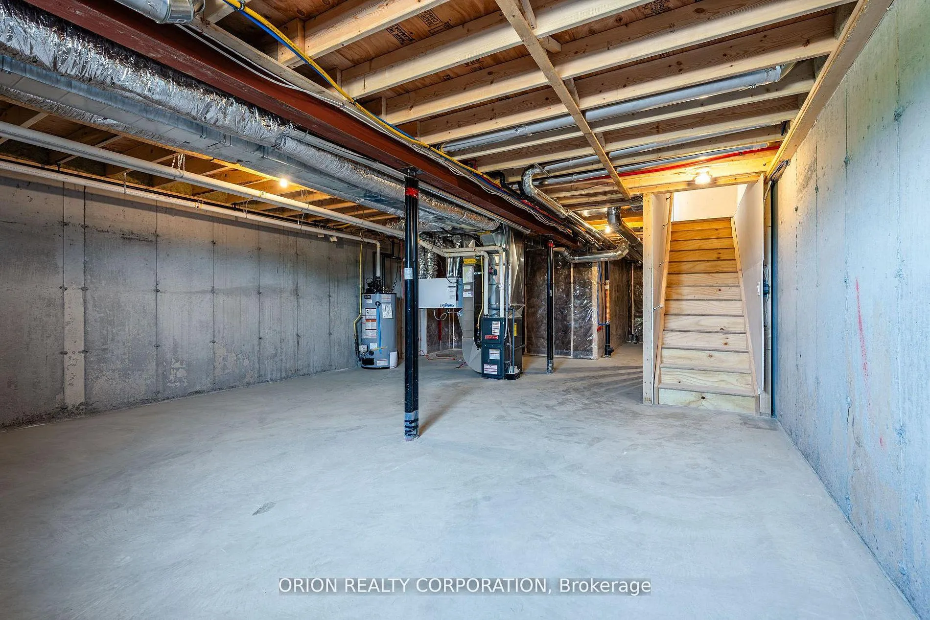 Photo 34 of 414 Buckthorn Drive, Kingston, City Northwest — HOMEH