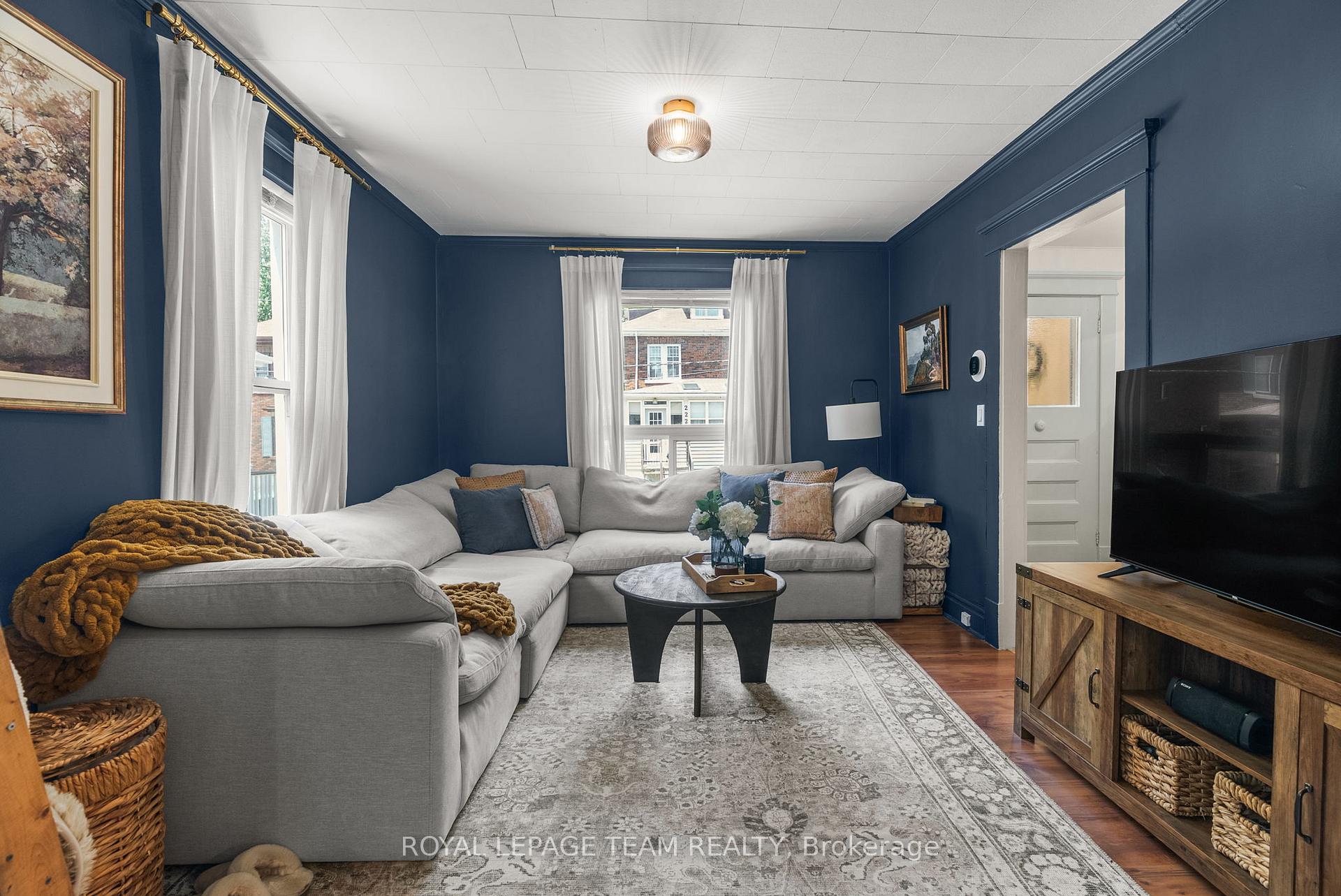Photo 7 of 217 James Street E, Brockville — HOMEH