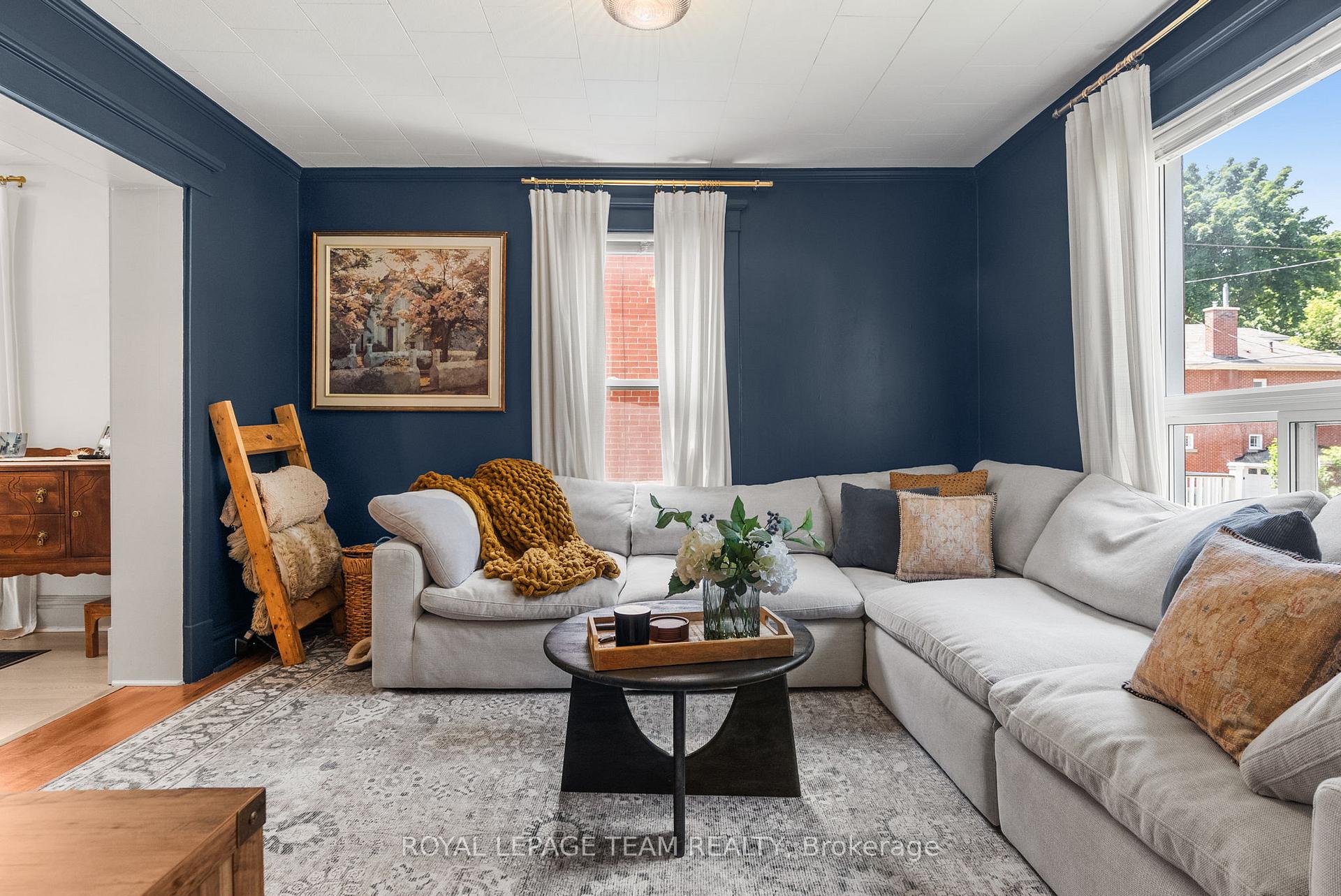 Photo 8 of 217 James Street E, Brockville — HOMEH