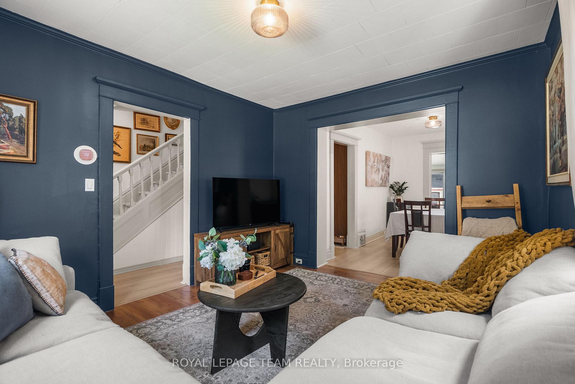 Photo 9 of 217 James Street E, Brockville — HOMEH