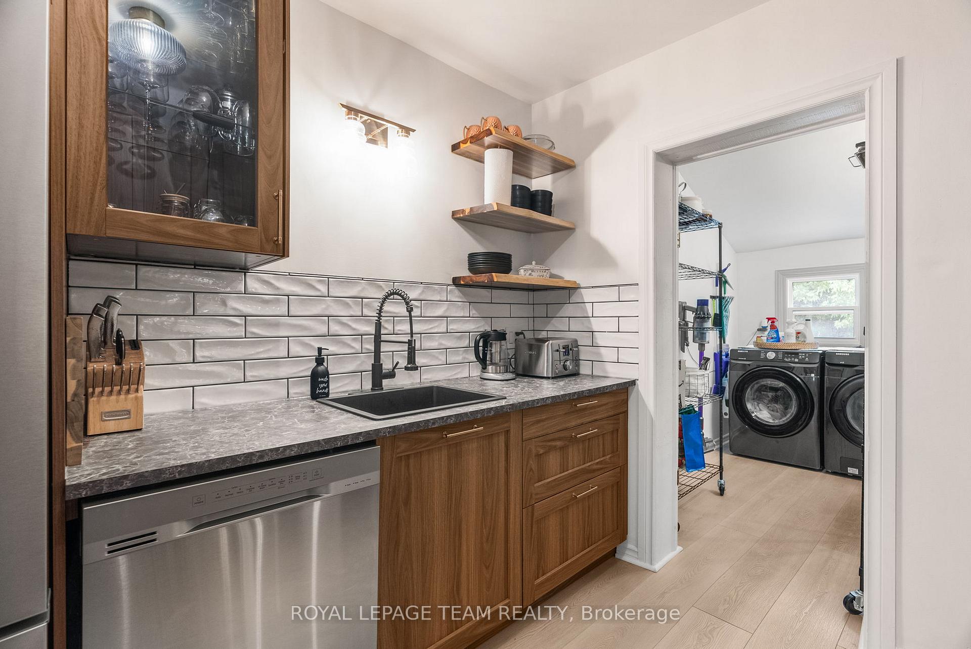 Photo 20 of 217 James Street E, Brockville — HOMEH