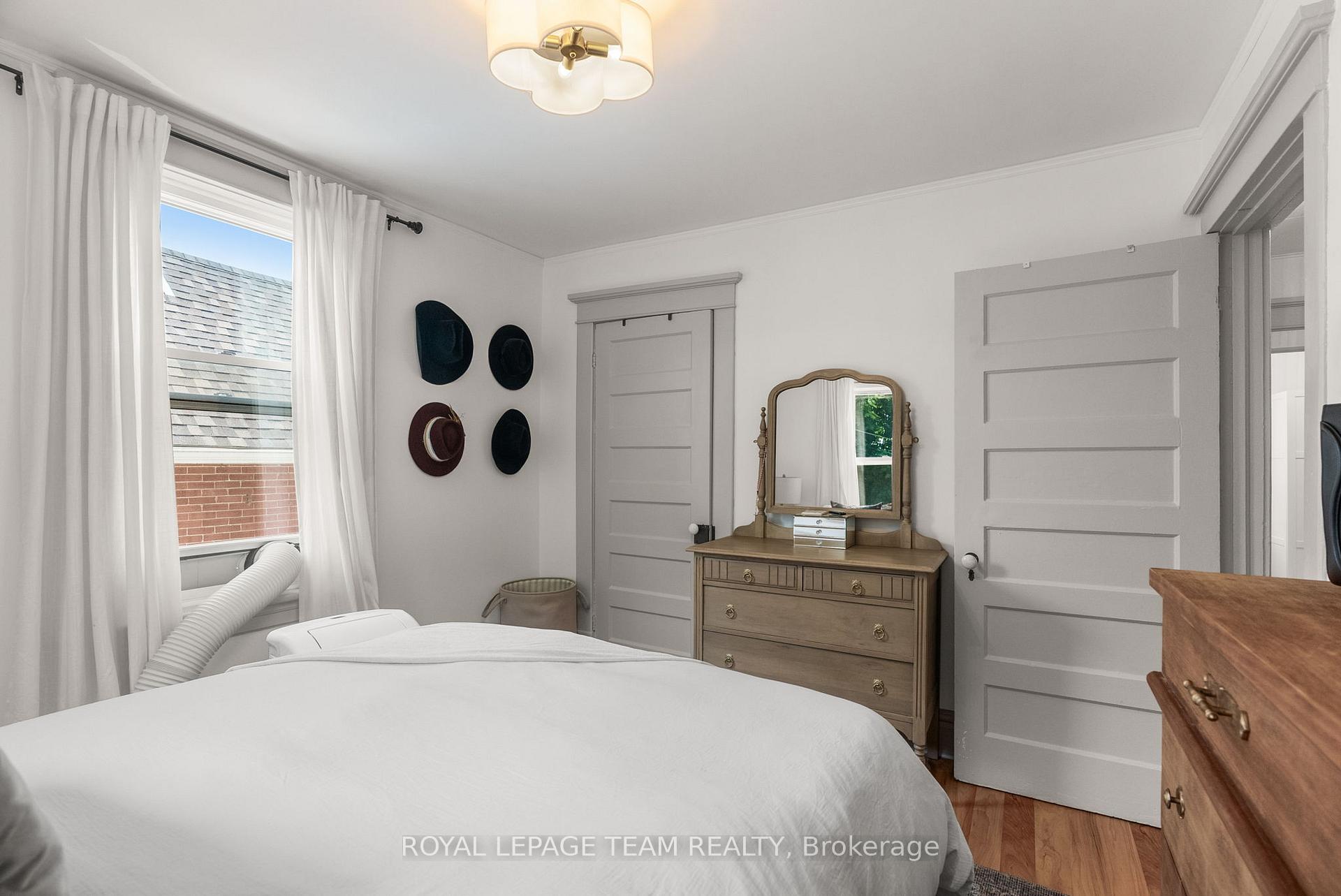 Photo 25 of 217 James Street E, Brockville — HOMEH