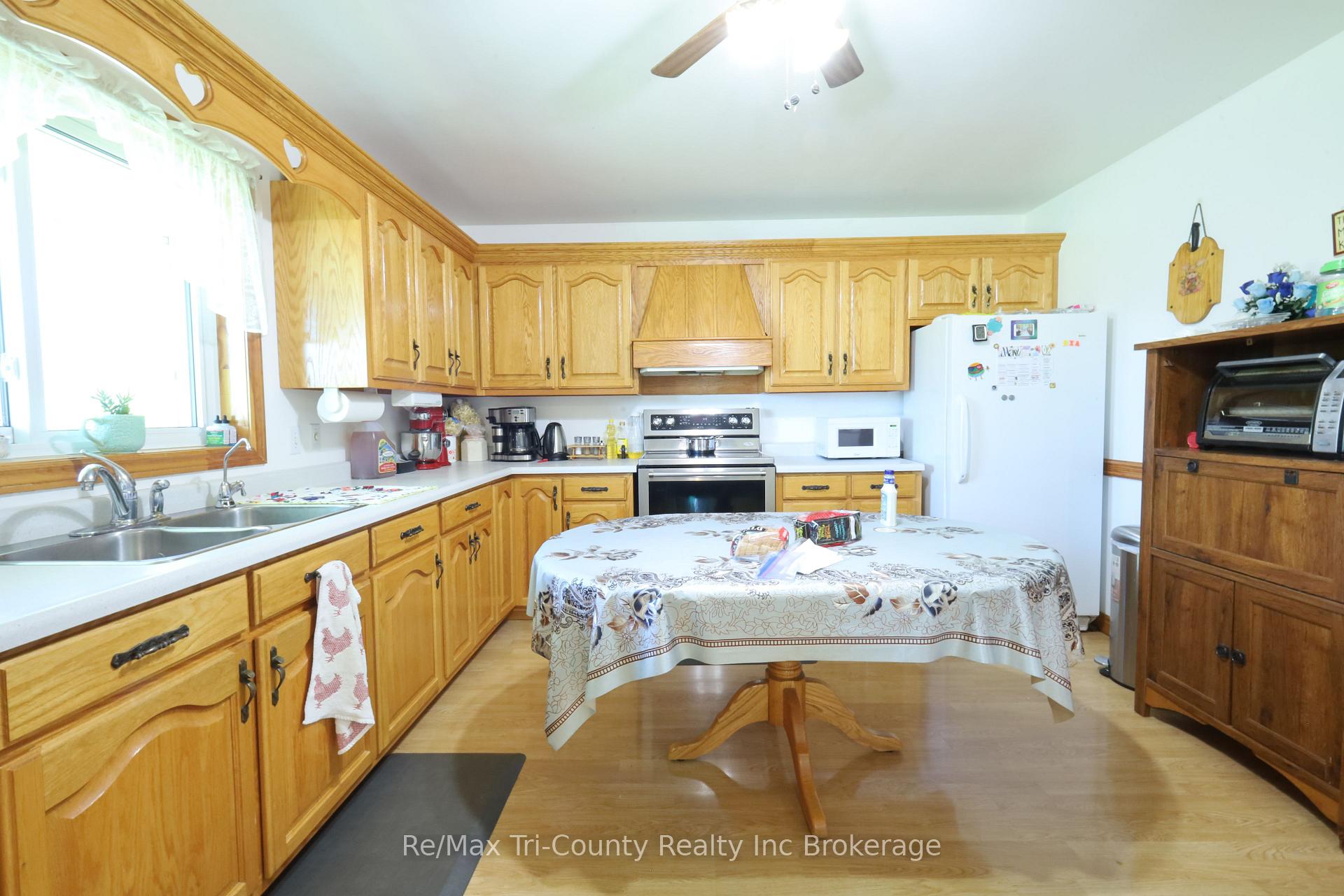 Photo 6 of 56248 Talbot Line, Bayham, Rural Bayham — HOMEH