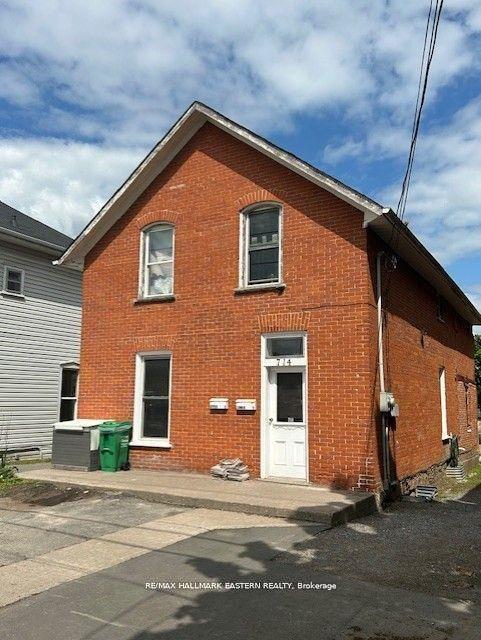 Photo 2 of 714 Water Street, Peterborough, Town Ward 3 — HOMEH