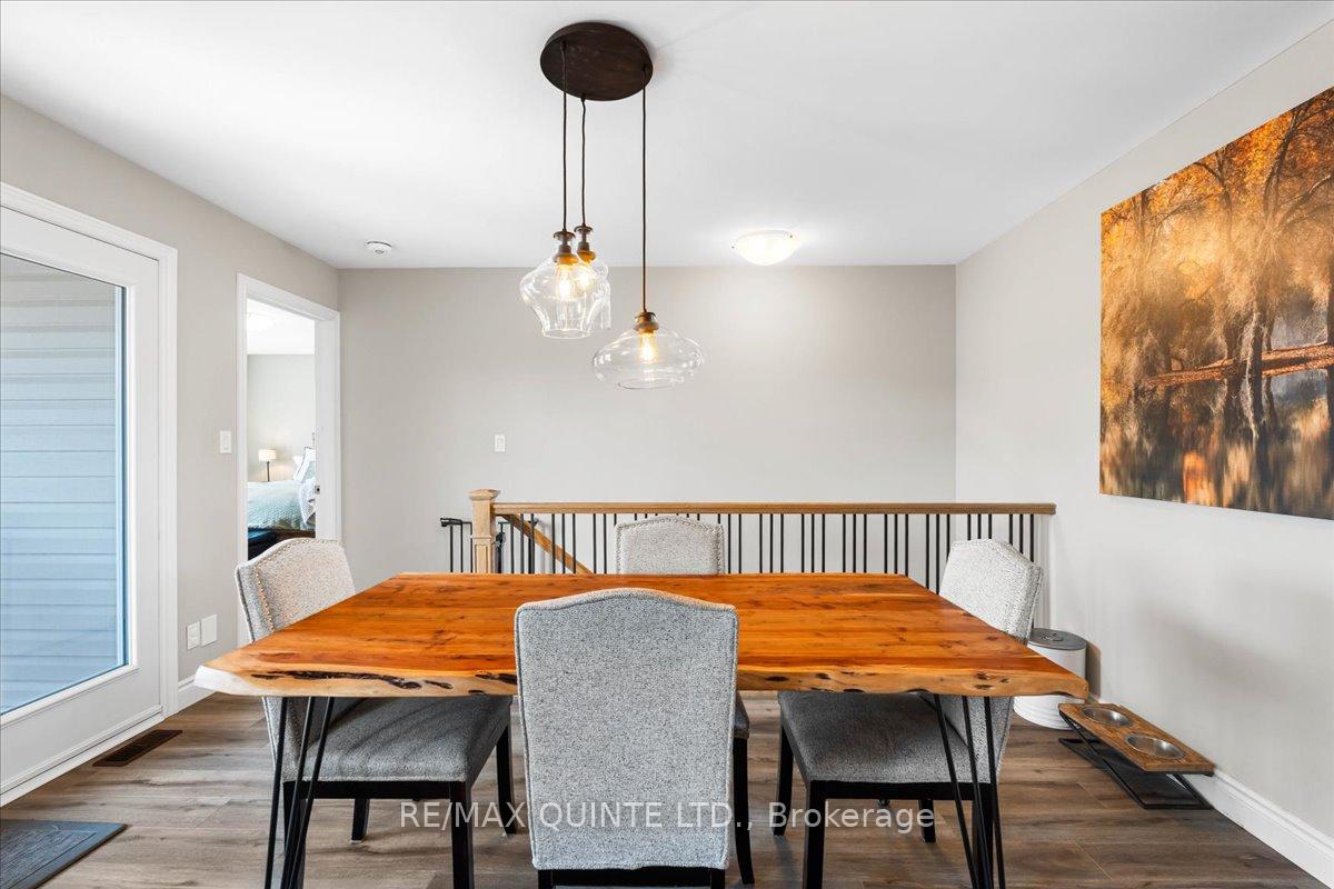 Photo 16 of 40 Deacon Place, Belleville, Belleville Ward — HOMEH