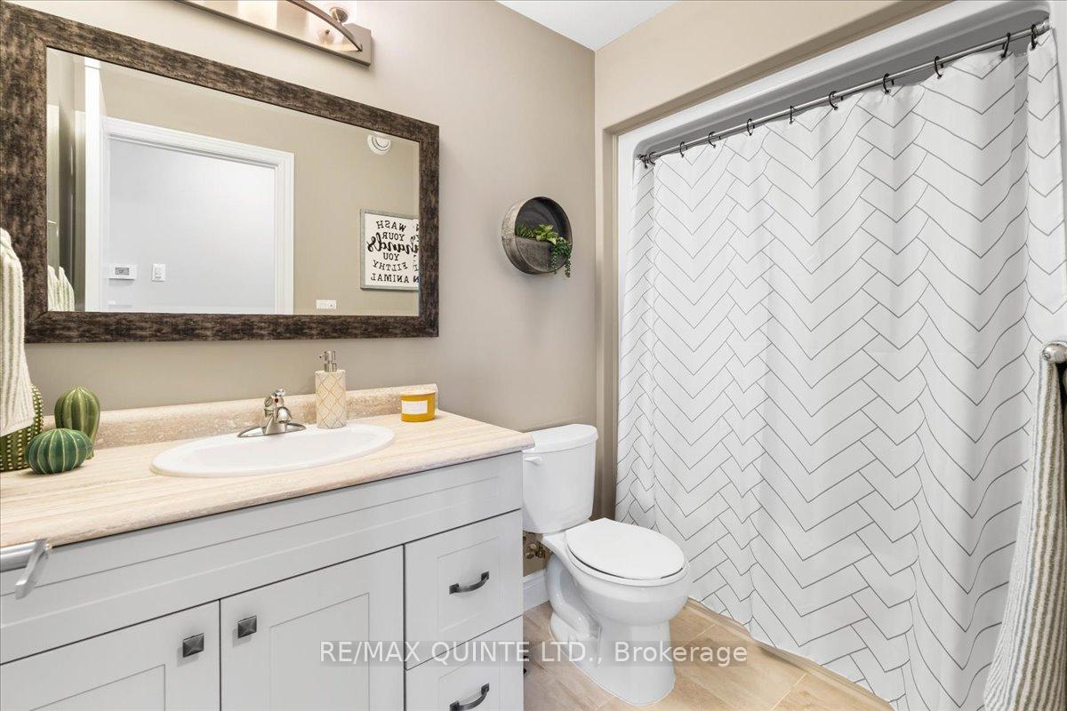 Photo 20 of 40 Deacon Place, Belleville, Belleville Ward — HOMEH