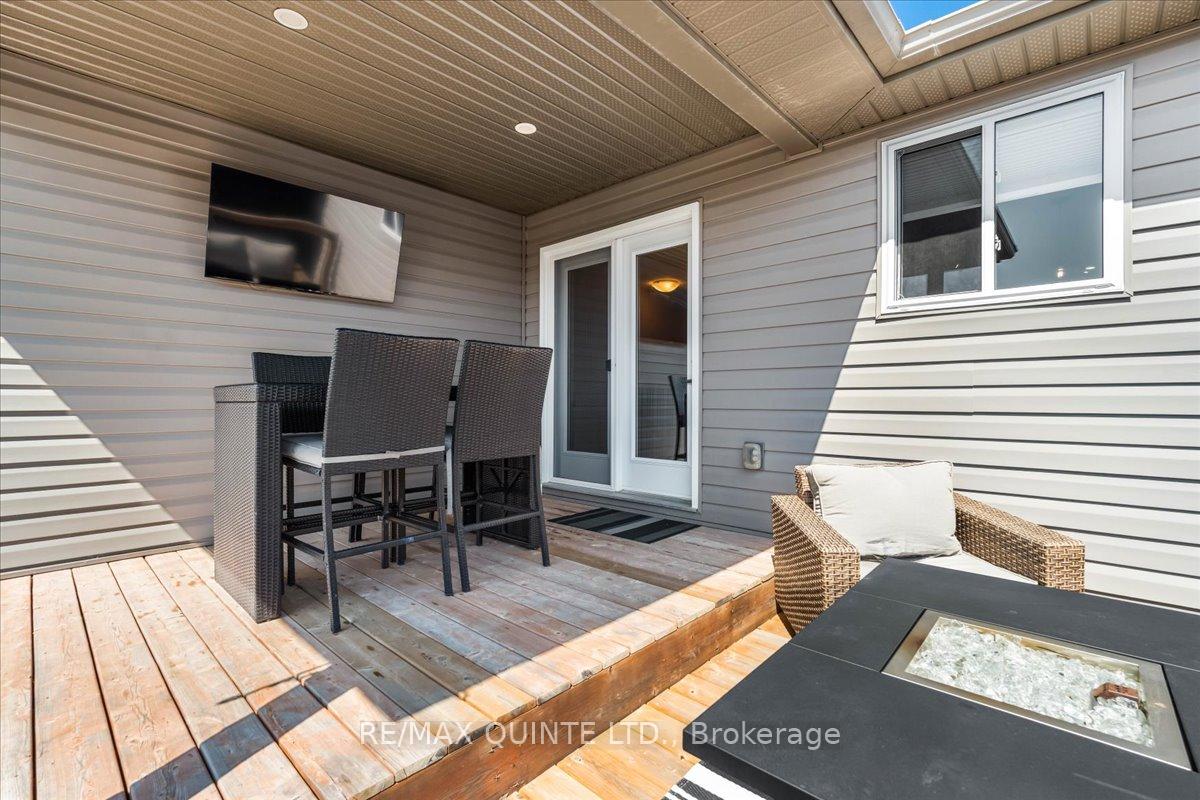 Photo 32 of 40 Deacon Place, Belleville, Belleville Ward — HOMEH