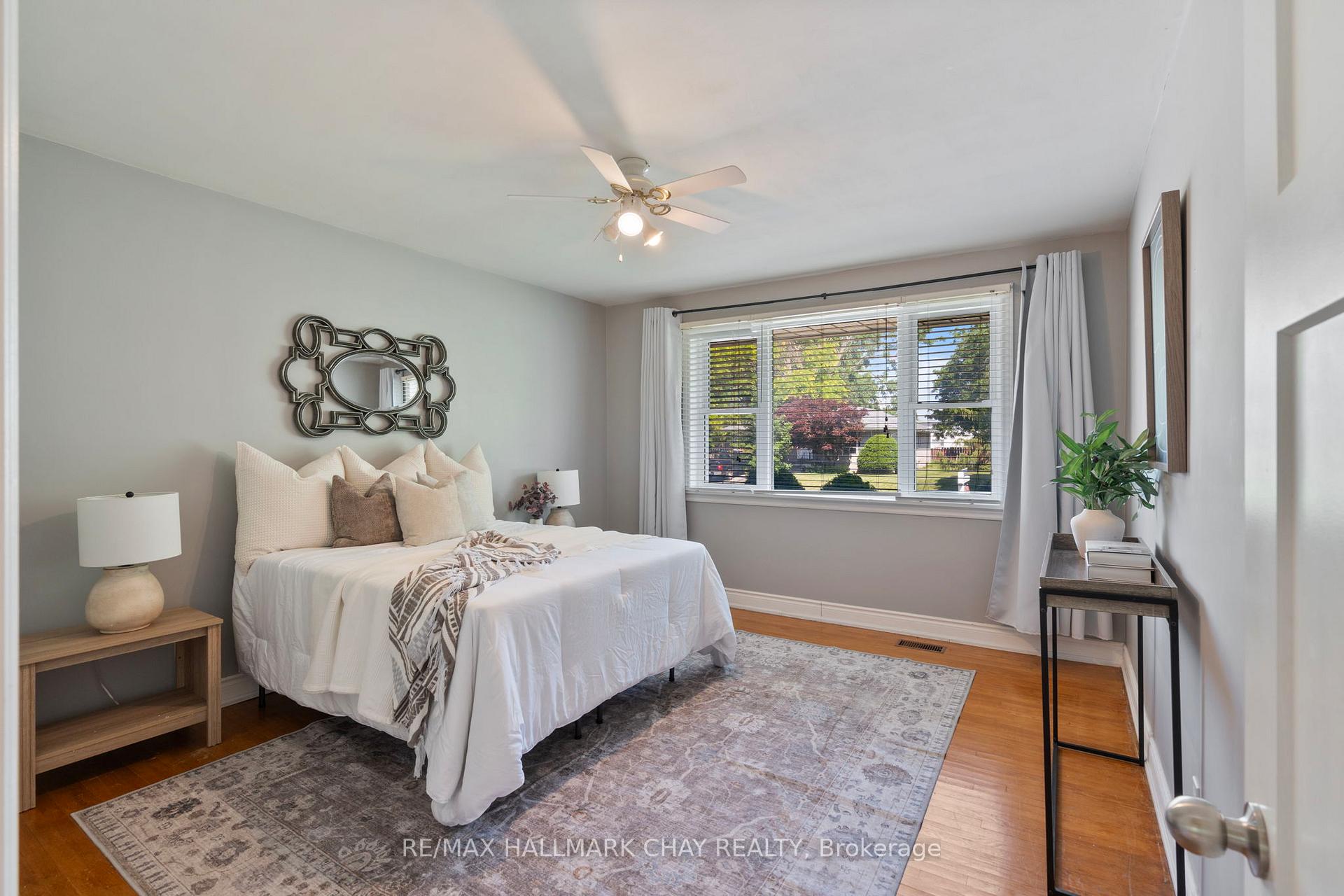 Photo 23 of 205 Wellington Street E, Barrie, City Centre — HOMEH
