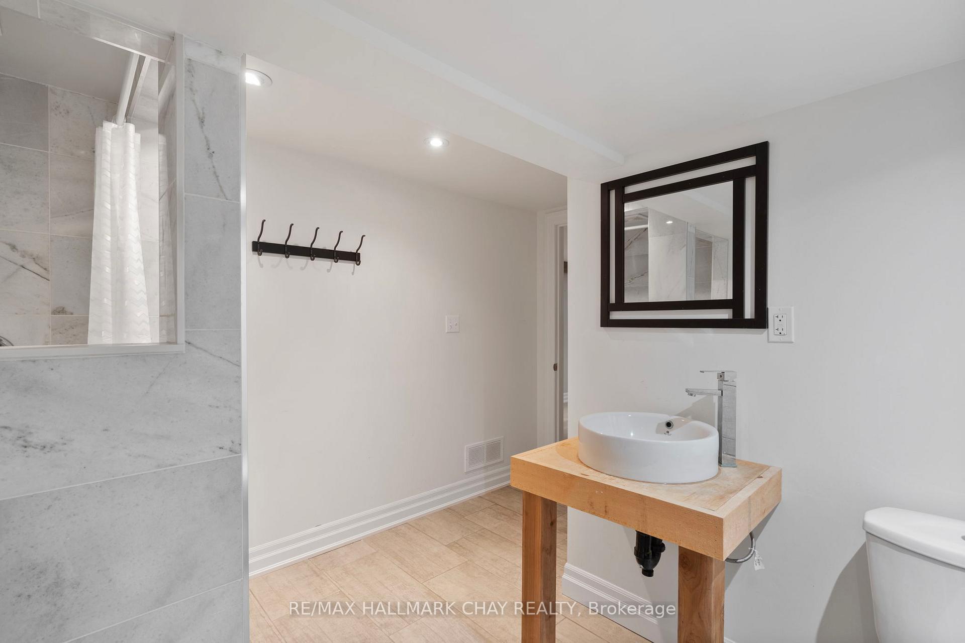 Photo 20 of 205 Wellington Street E, Barrie, City Centre — HOMEH