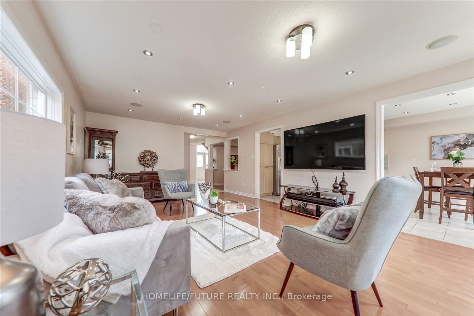Photo 9 of 30 Jonesridge Drive, Ajax, Northwest Ajax — HOMEH