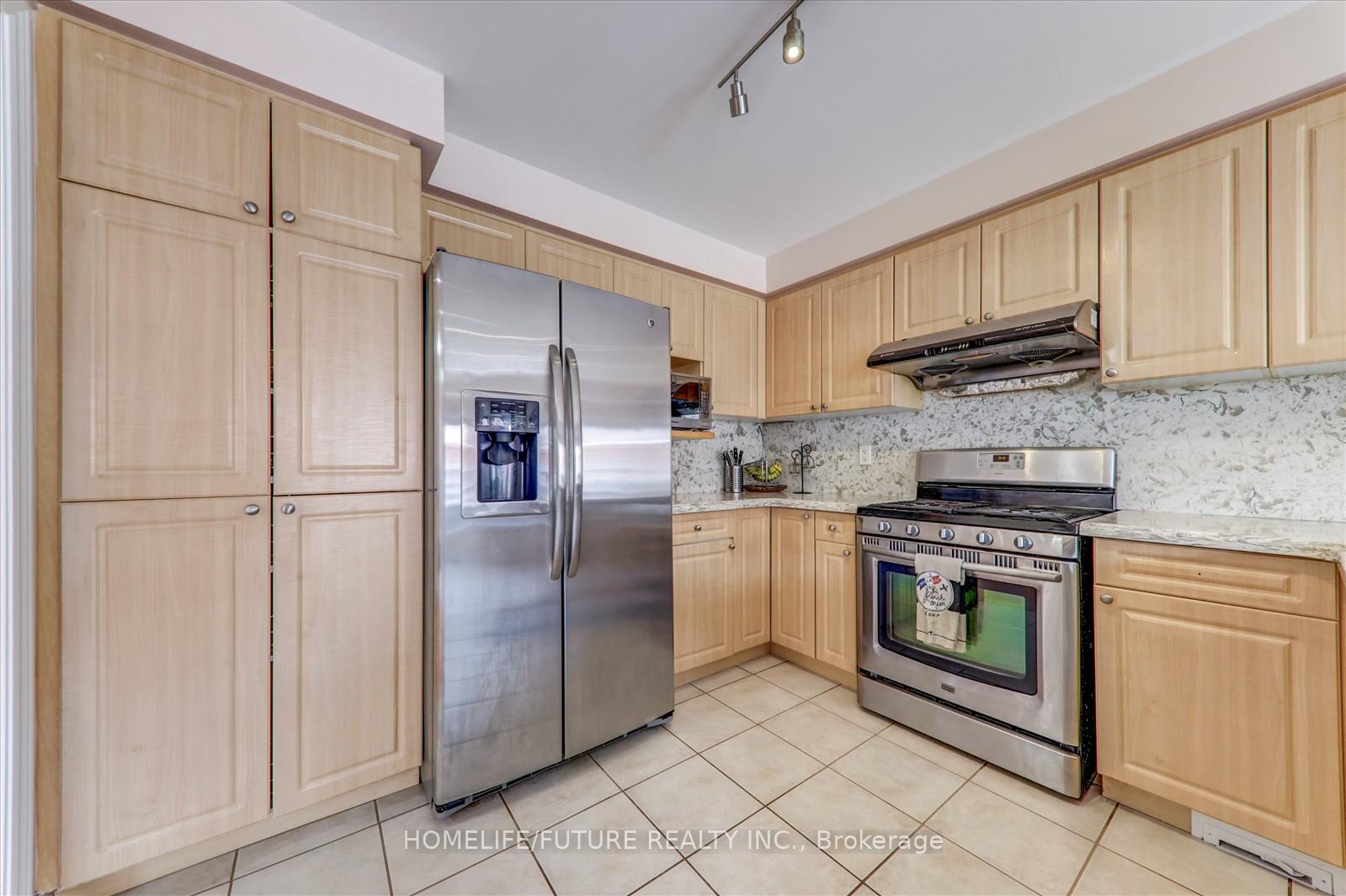 Photo 15 of 30 Jonesridge Drive, Ajax, Northwest Ajax — HOMEH