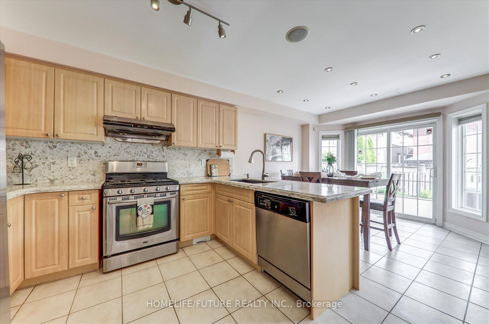 Photo 16 of 30 Jonesridge Drive, Ajax, Northwest Ajax — HOMEH