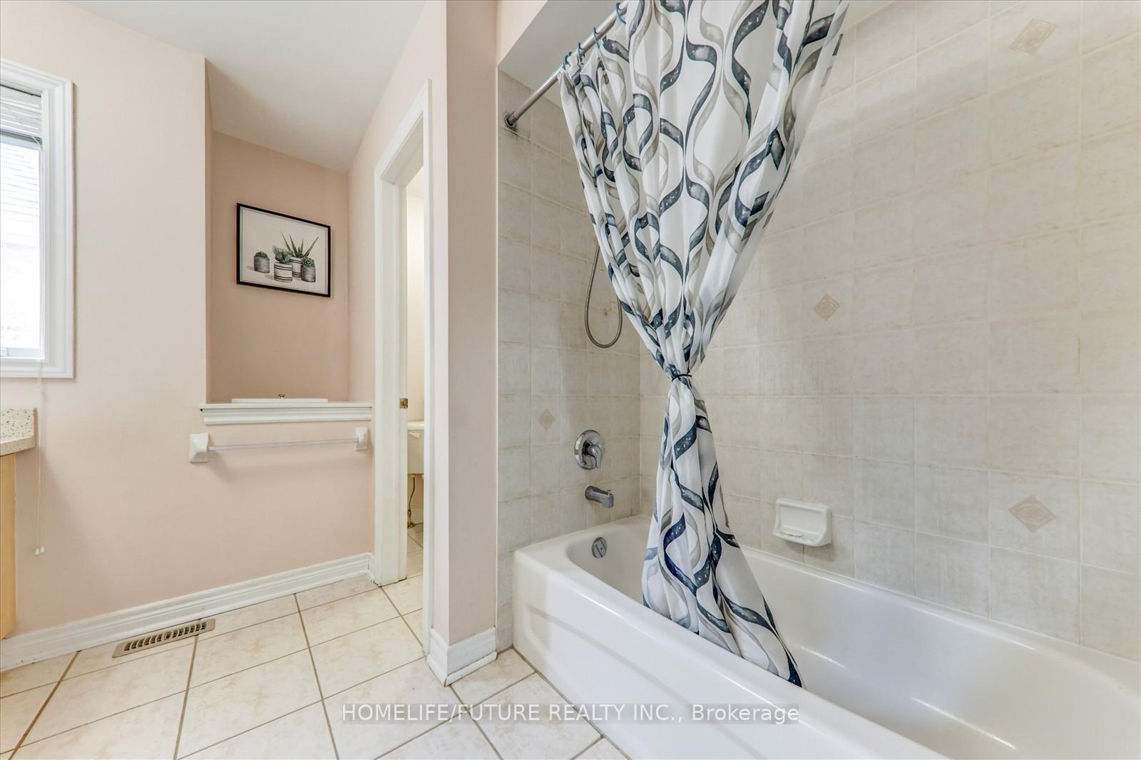 Photo 32 of 30 Jonesridge Drive, Ajax, Northwest Ajax — HOMEH