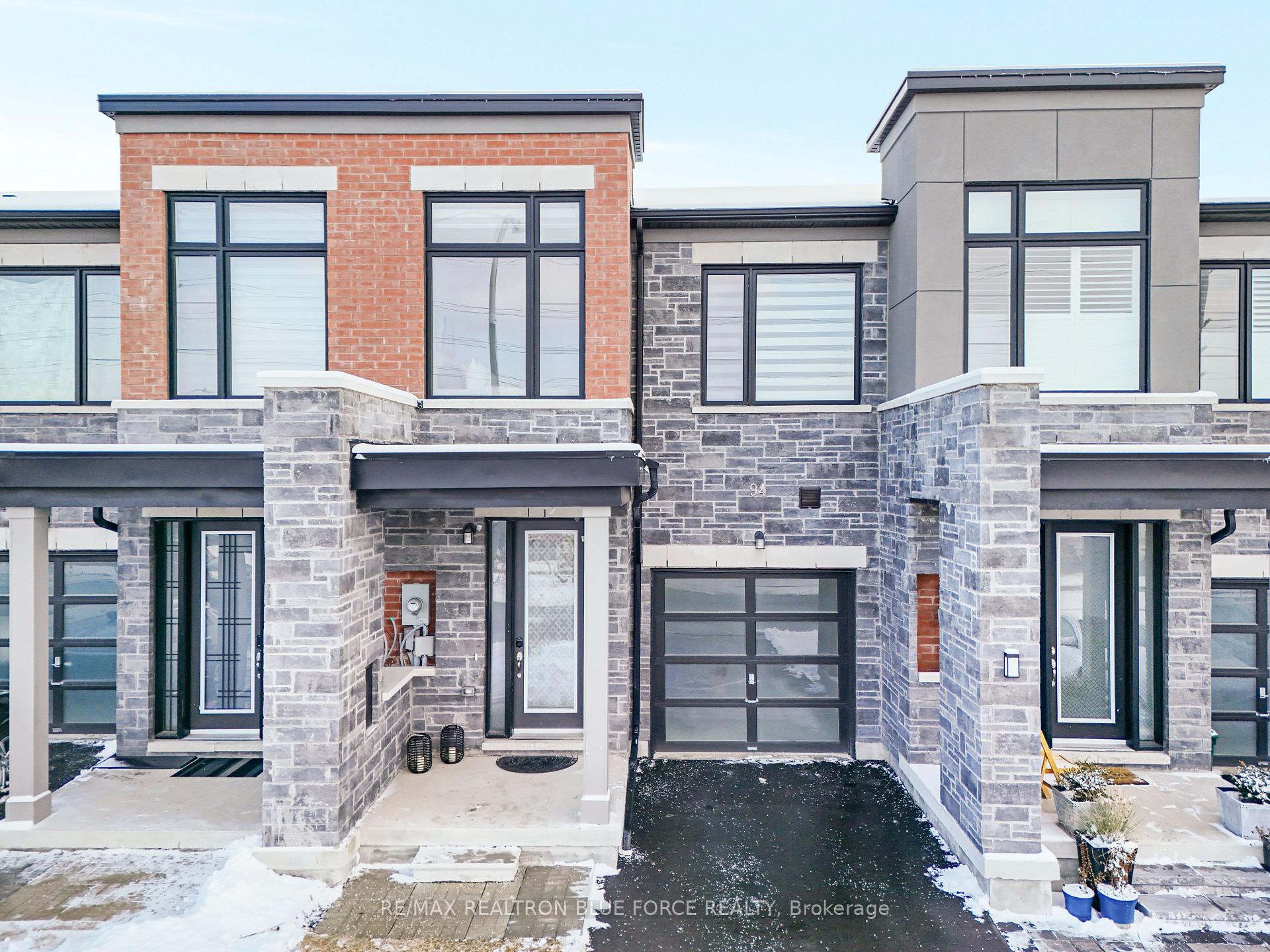 Photo 1 of 94 Pine Gate Place, Whitby, Williamsburg — HOMEH