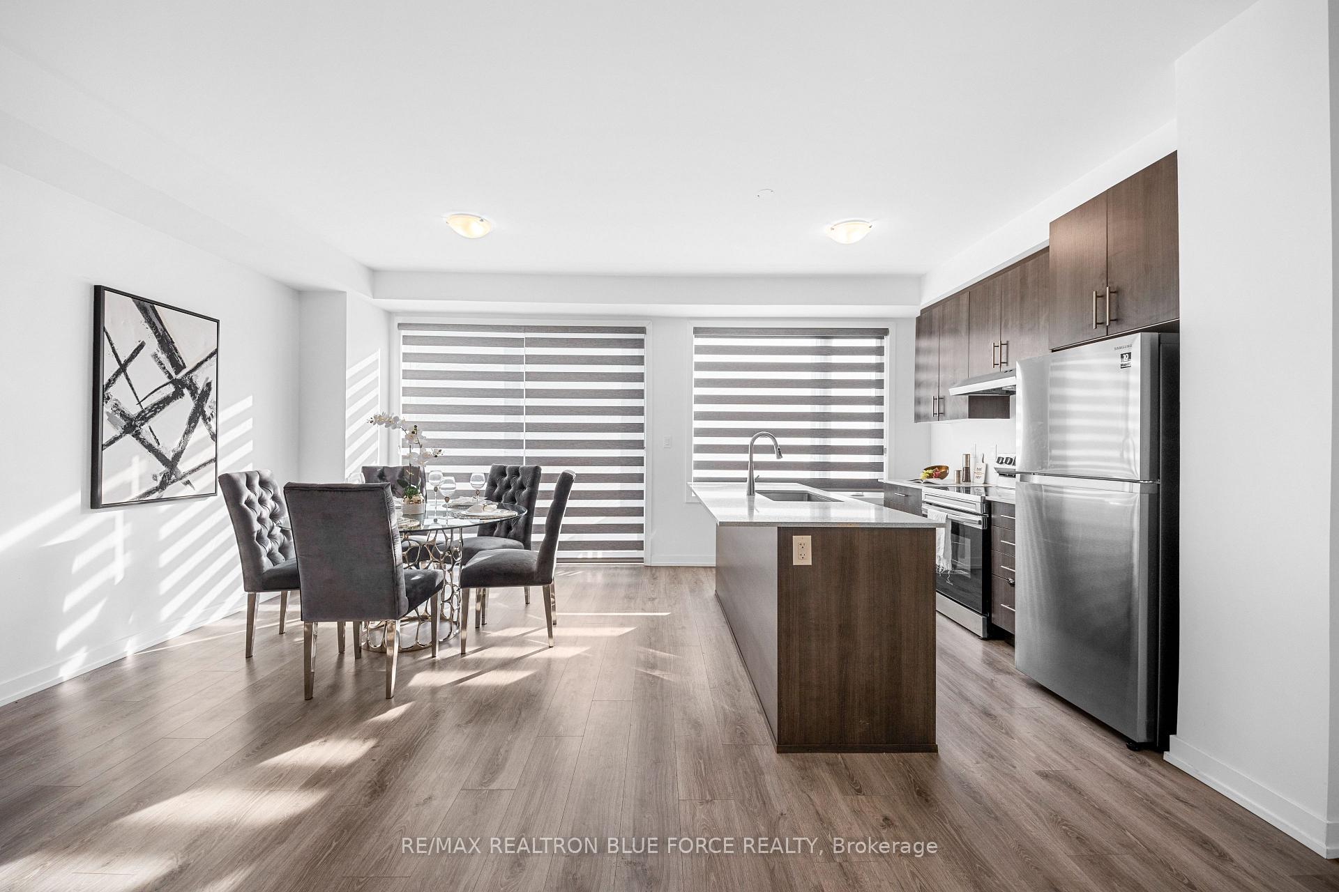 Photo 9 of 94 Pine Gate Place, Whitby, Williamsburg — HOMEH