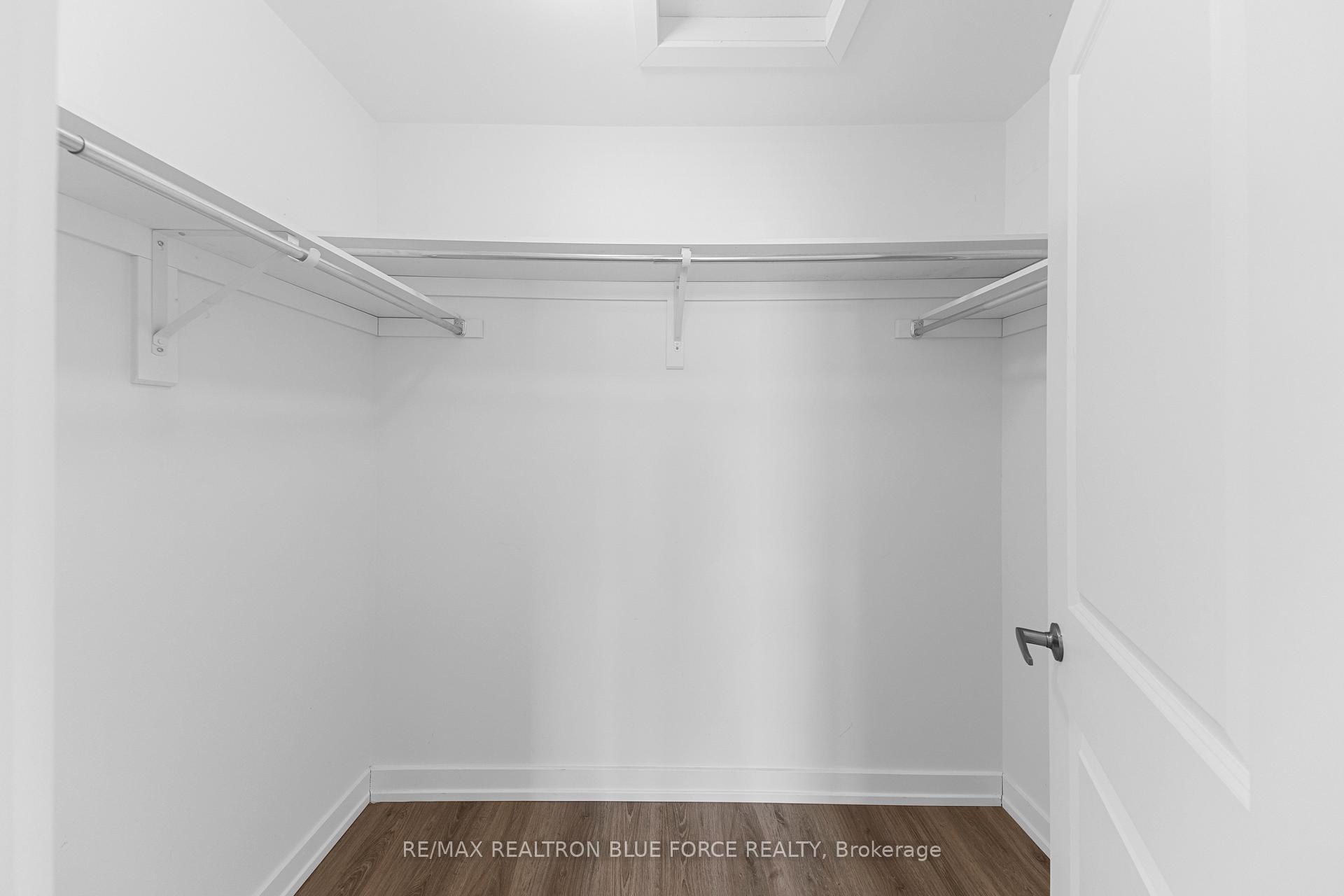 Photo 19 of 94 Pine Gate Place, Whitby, Williamsburg — HOMEH