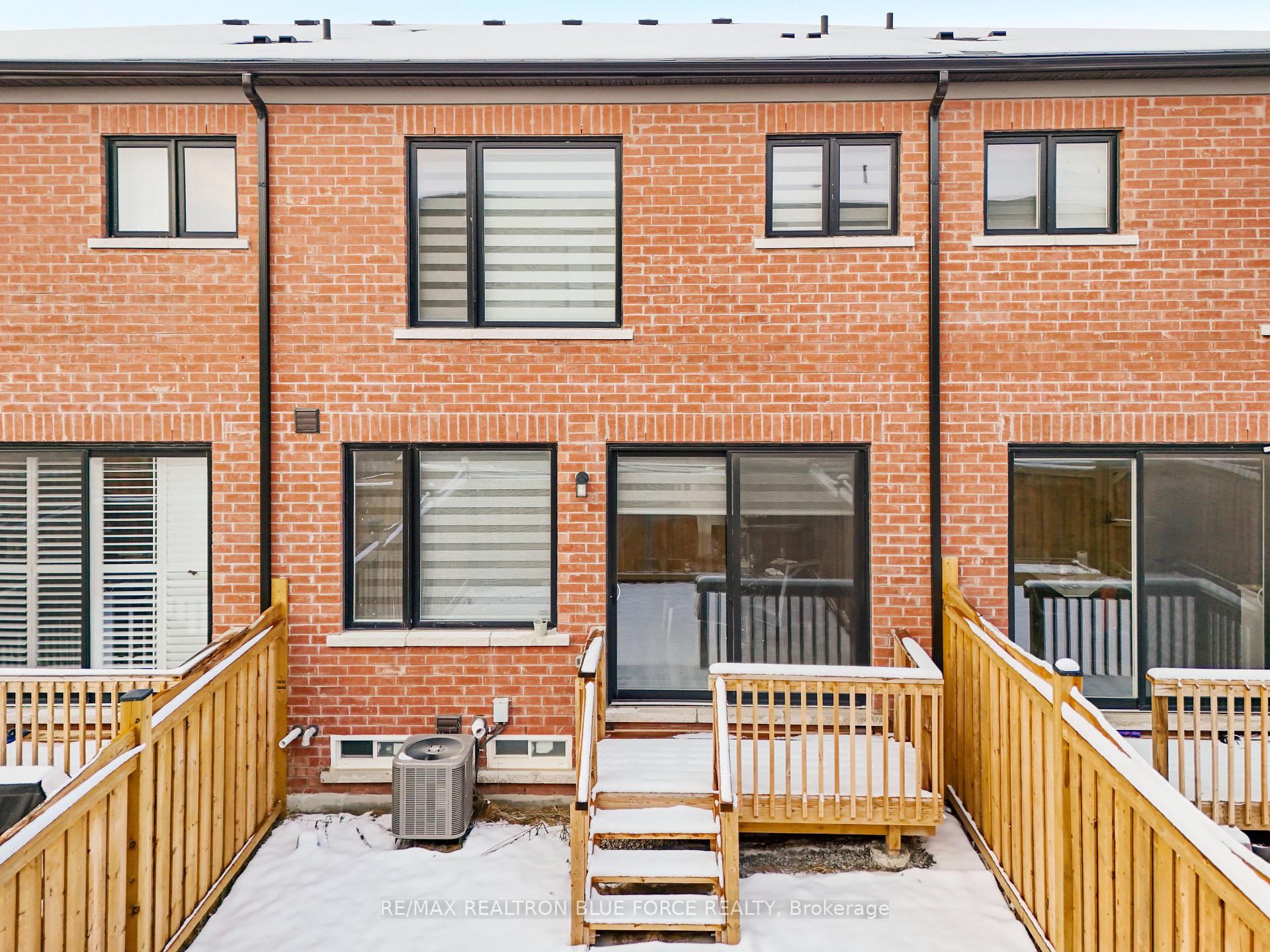 Photo 25 of 94 Pine Gate Place, Whitby, Williamsburg — HOMEH