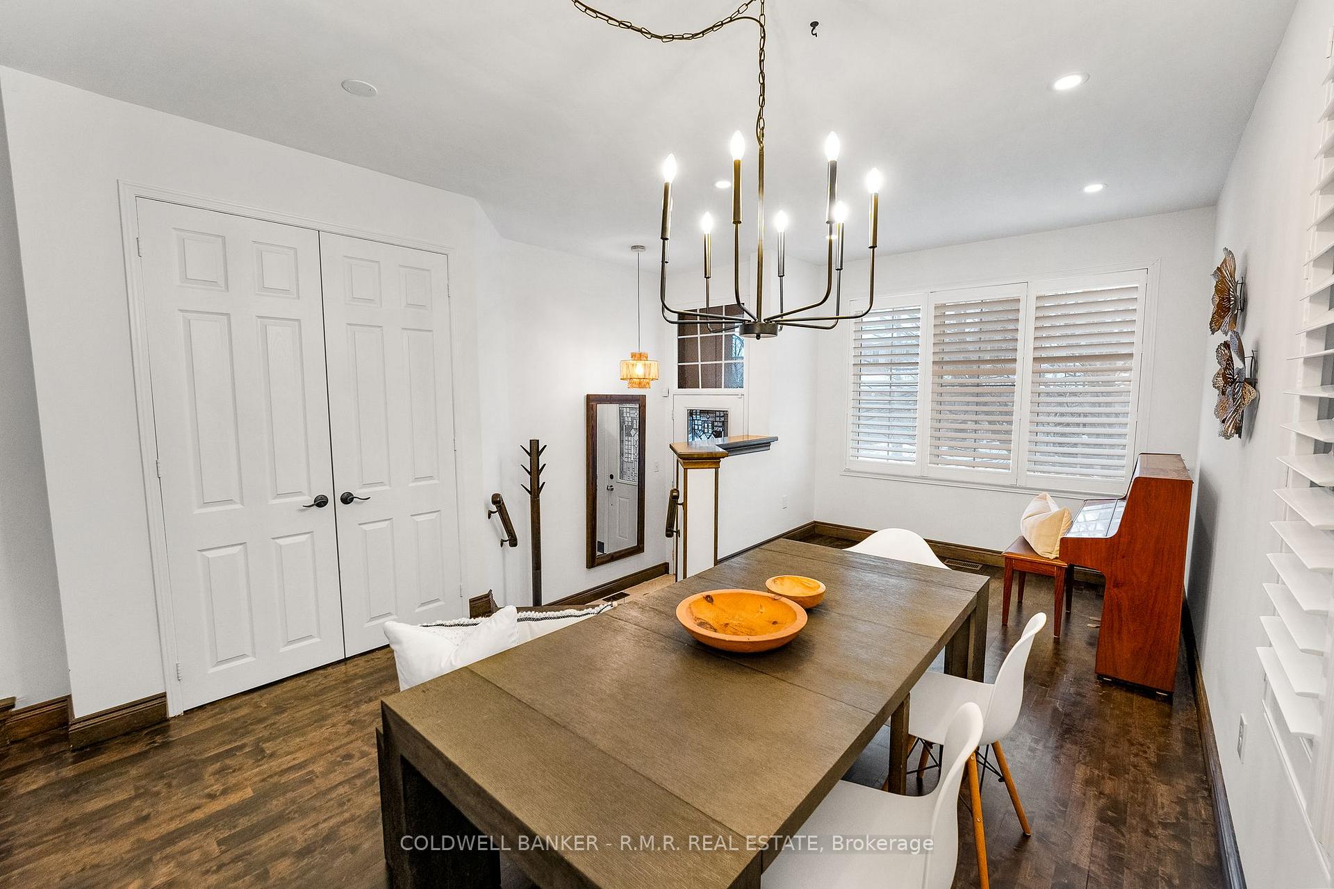 Photo 5 of 2423 Pilgrim Square, Oshawa, Windfields — HOMEH