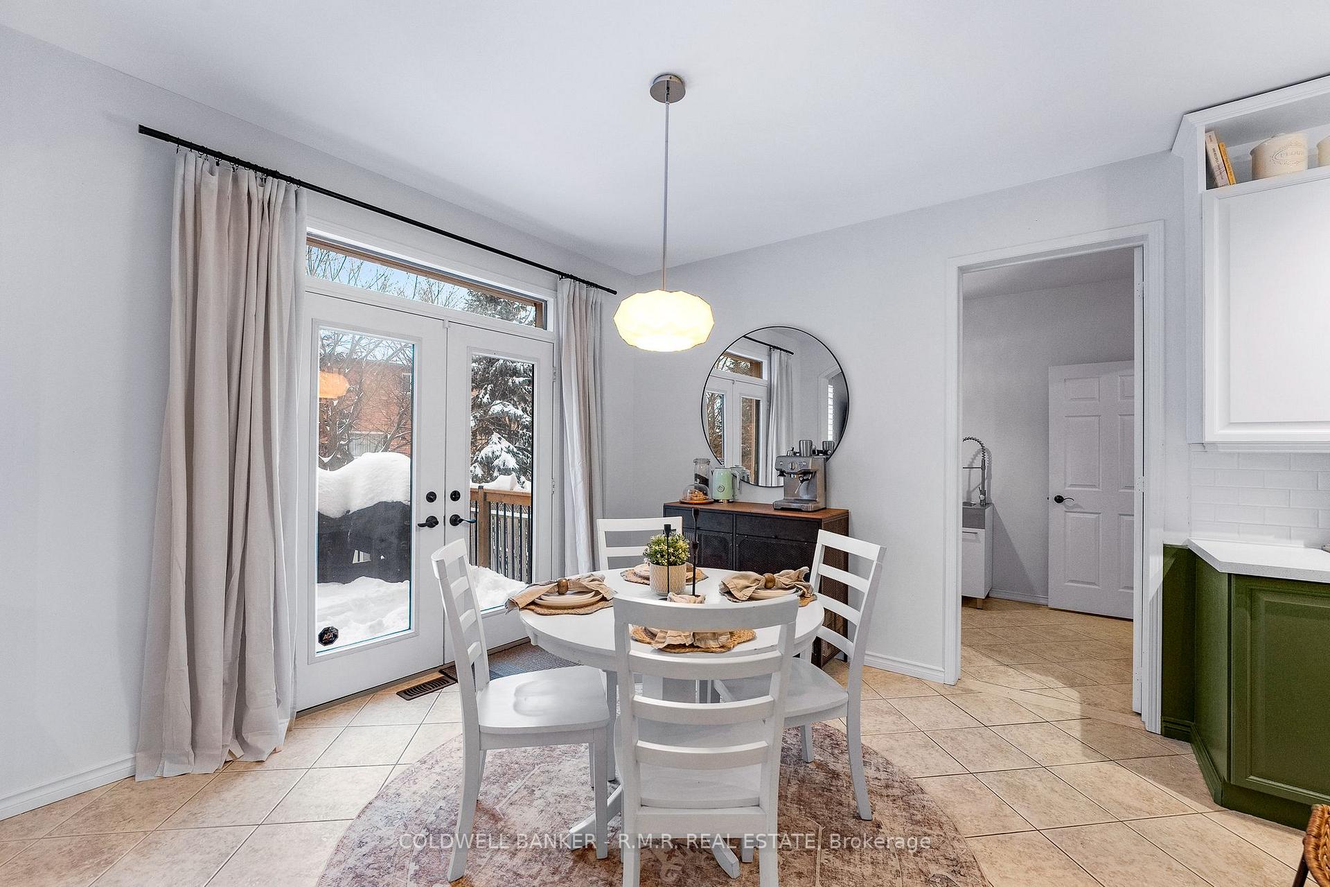 Photo 13 of 2423 Pilgrim Square, Oshawa, Windfields — HOMEH