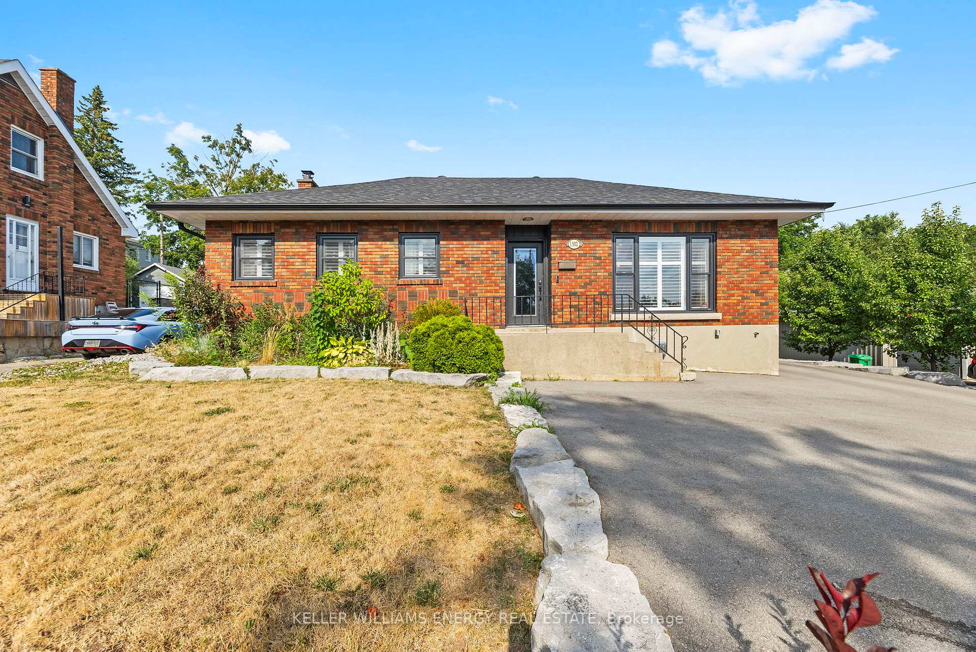 Photo 1 of 1302 Dobbin Avenue, Peterborough, Town Ward 3 — HOMEH