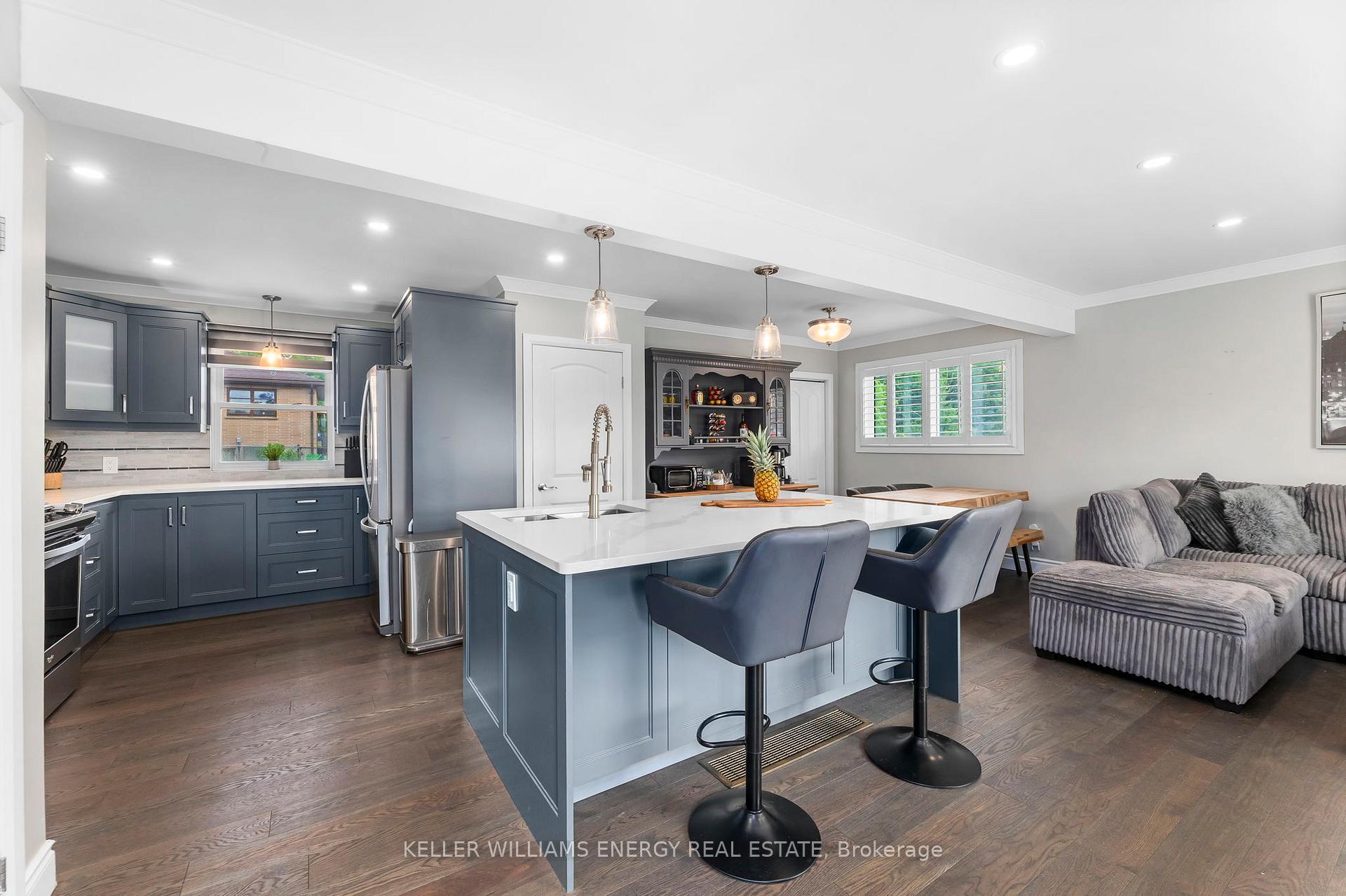 Photo 3 of 1302 Dobbin Avenue, Peterborough, Town Ward 3 — HOMEH