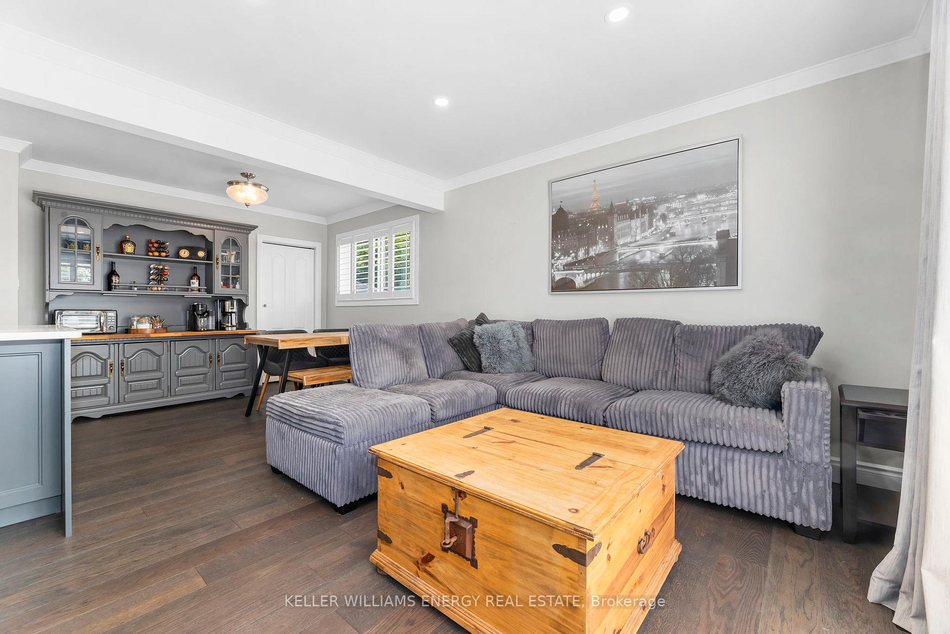 Photo 11 of 1302 Dobbin Avenue, Peterborough, Town Ward 3 — HOMEH