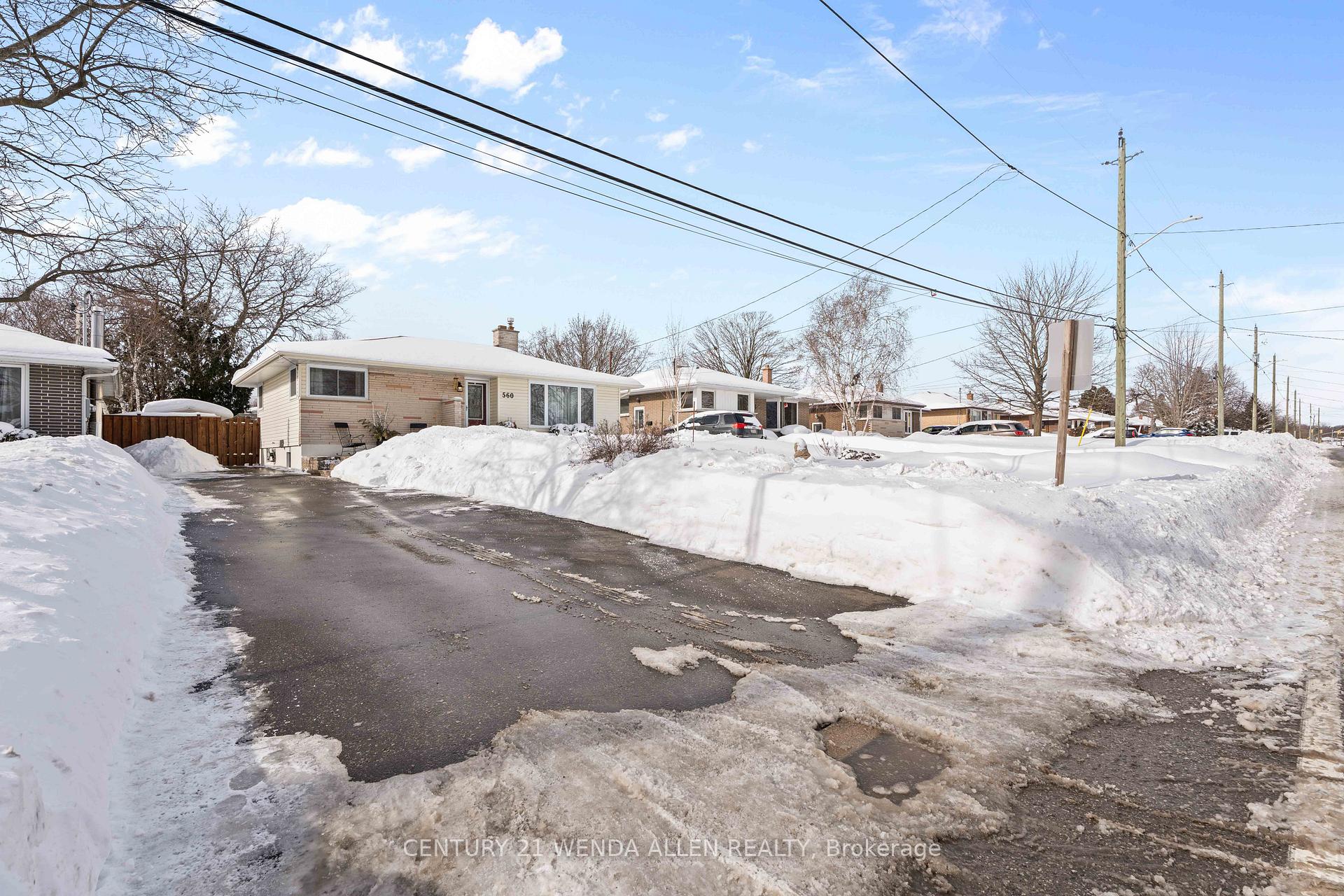 Front of 560 Central Park Boulevard N