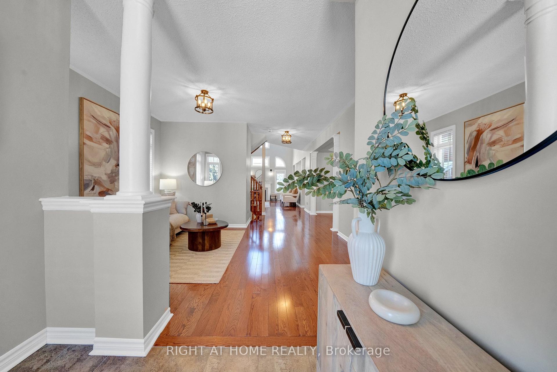 Photo 3 of 181 Cachet Boulevard, Whitby, Brooklin — HOMEH
