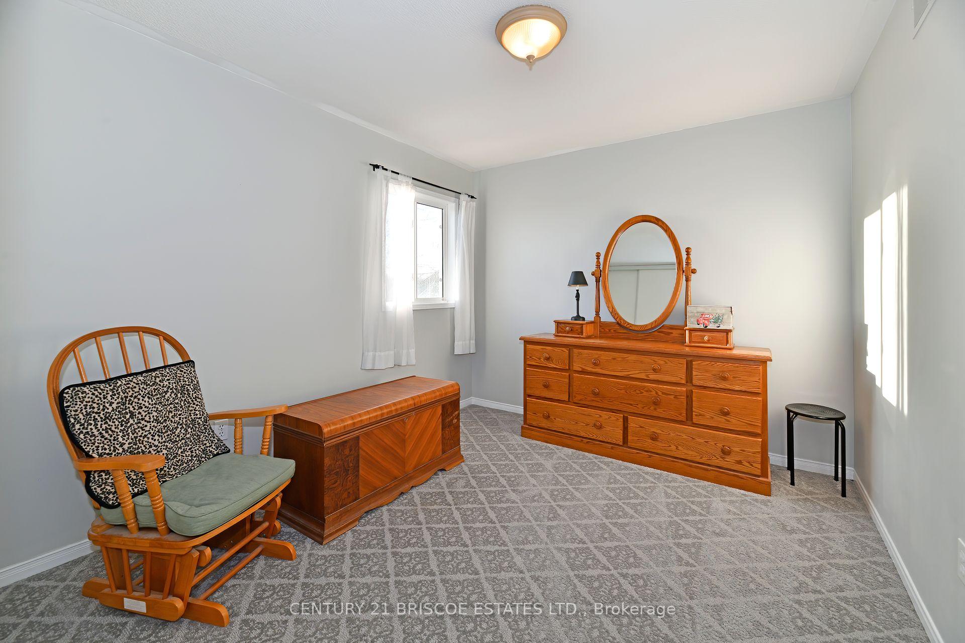 Photo 25 of 30 Foundry Lane, Whitby, Williamsburg — HOMEH
