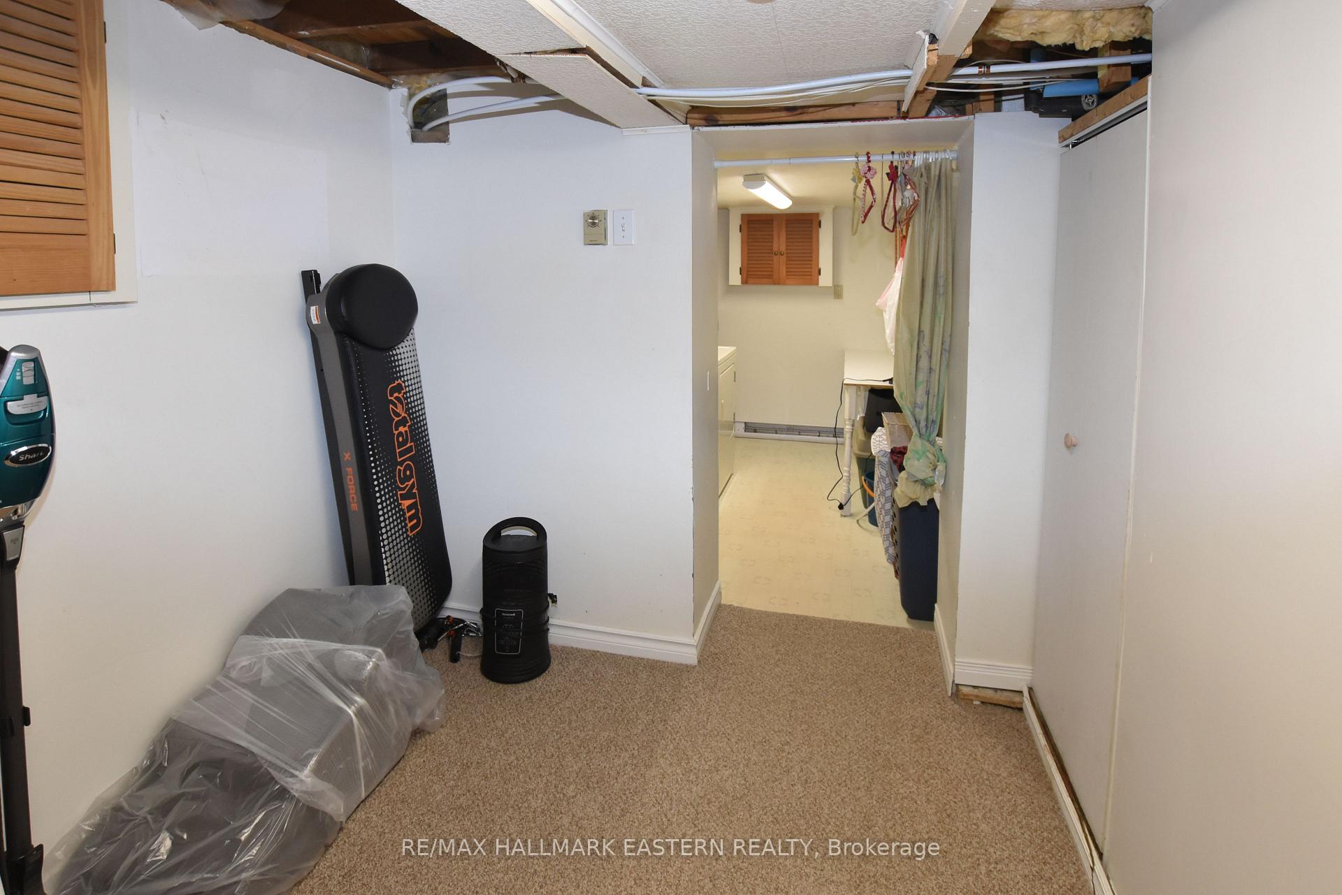 Photo 26 of 677 Park Street N, Peterborough, Northcrest Ward 5 — HOMEH
