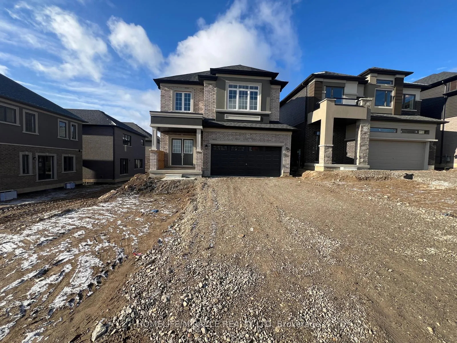 Photo 3 of 256 Pottruff Road, Brant, Paris — HOMEH