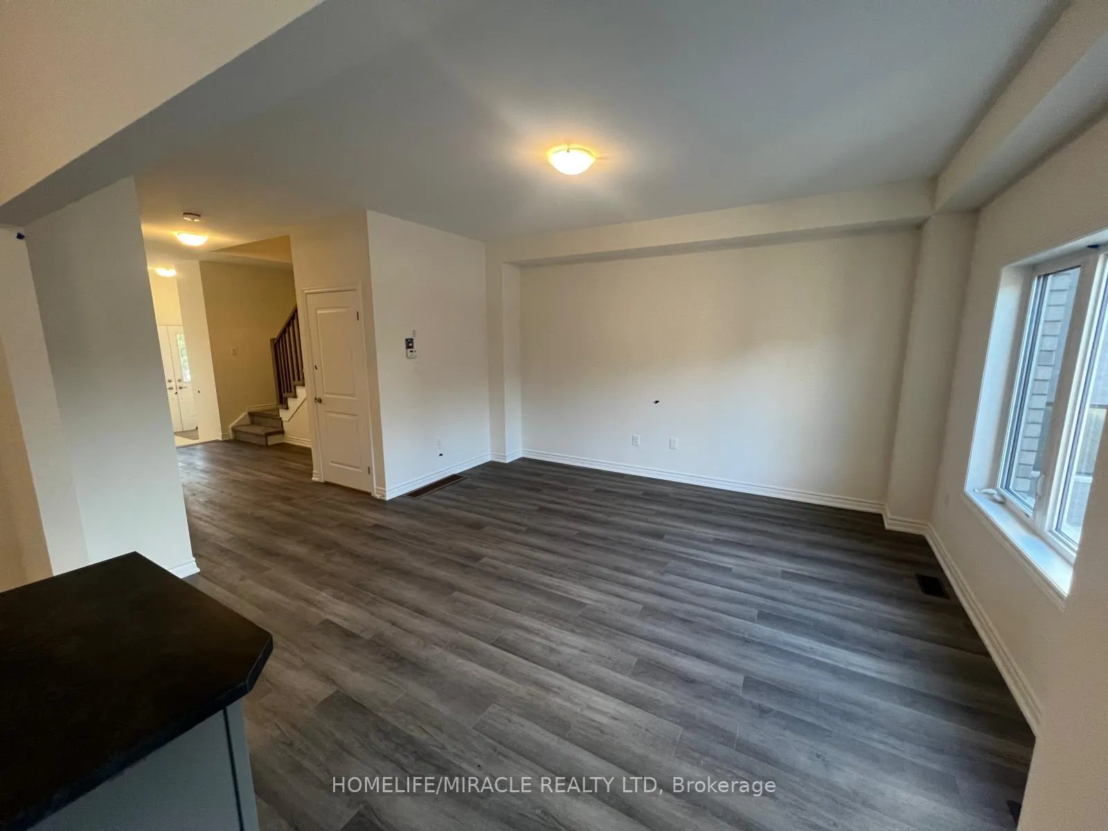 Photo 12 of 256 Pottruff Road, Brant, Paris — HOMEH