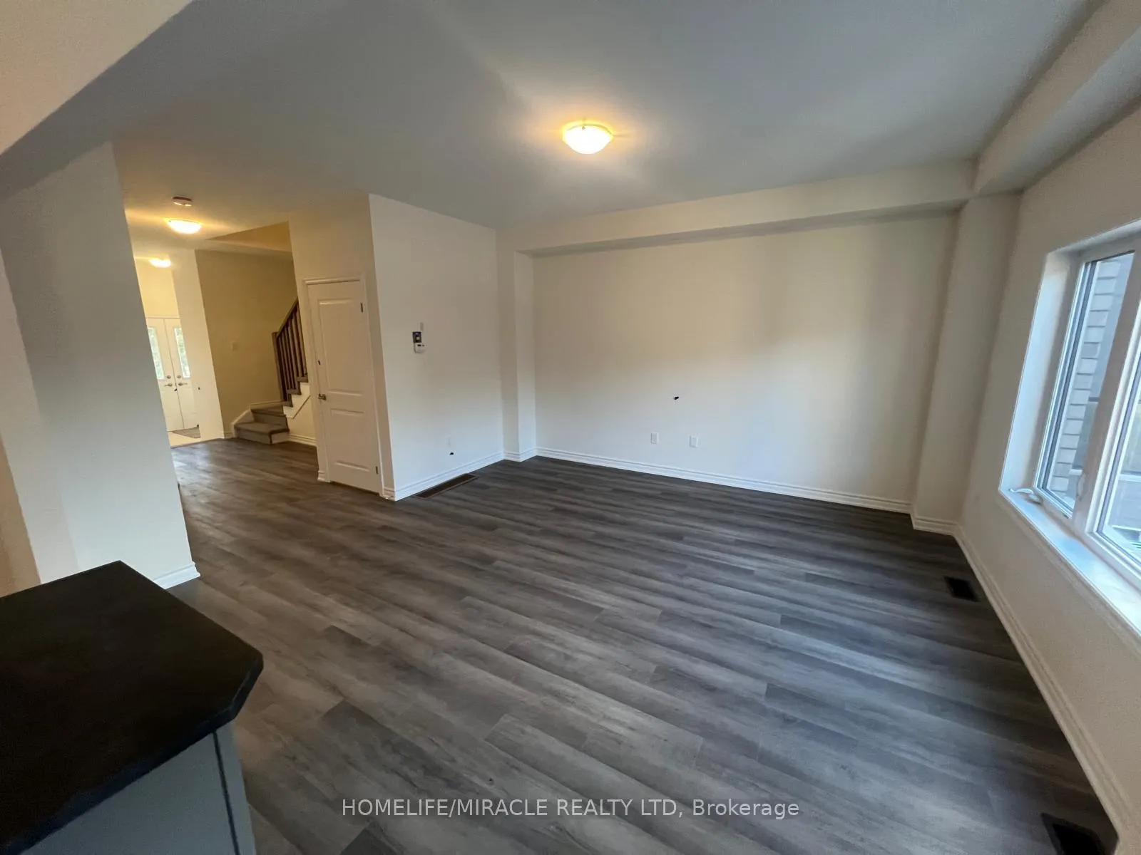 Photo 13 of 256 Pottruff Road, Brant, Paris — HOMEH