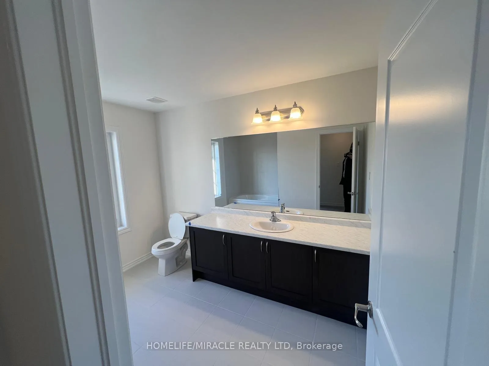 Photo 29 of 256 Pottruff Road, Brant, Paris — HOMEH