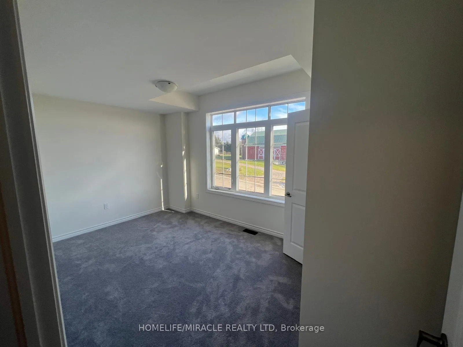 Photo 34 of 256 Pottruff Road, Brant, Paris — HOMEH