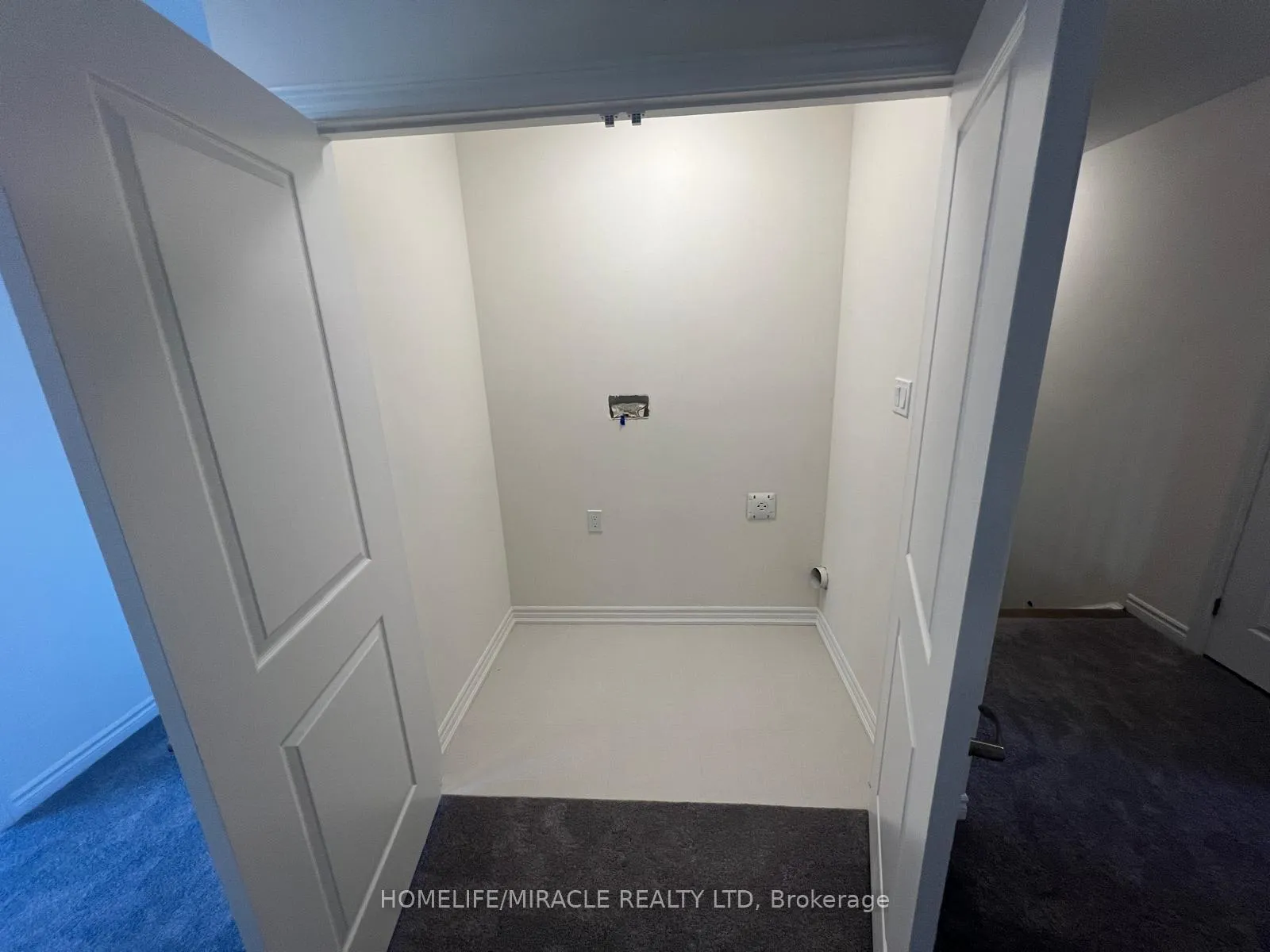 Photo 35 of 256 Pottruff Road, Brant, Paris — HOMEH