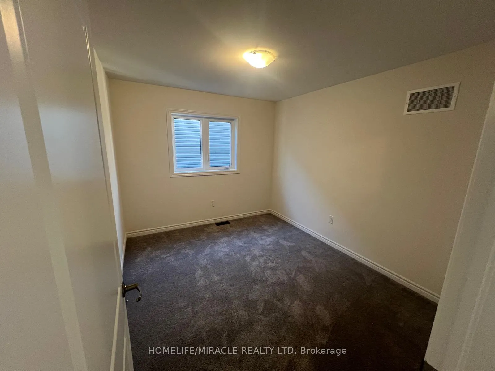 Photo 40 of 256 Pottruff Road, Brant, Paris — HOMEH