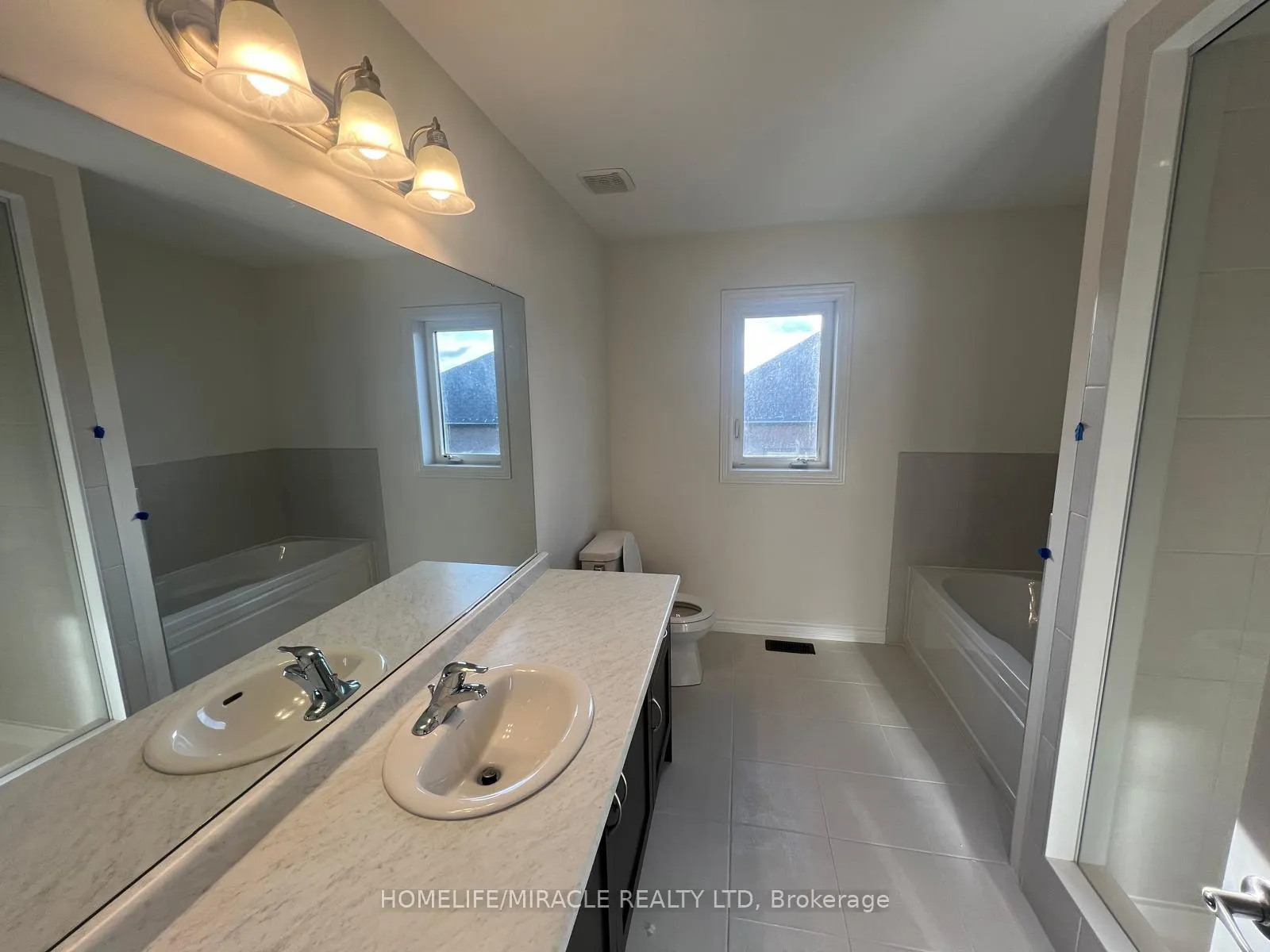 Photo 48 of 256 Pottruff Road, Brant, Paris — HOMEH