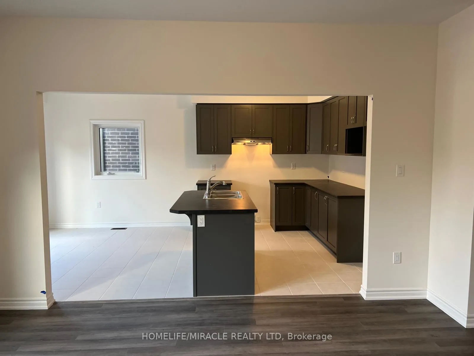 Photo 61 of 256 Pottruff Road, Brant, Paris — HOMEH