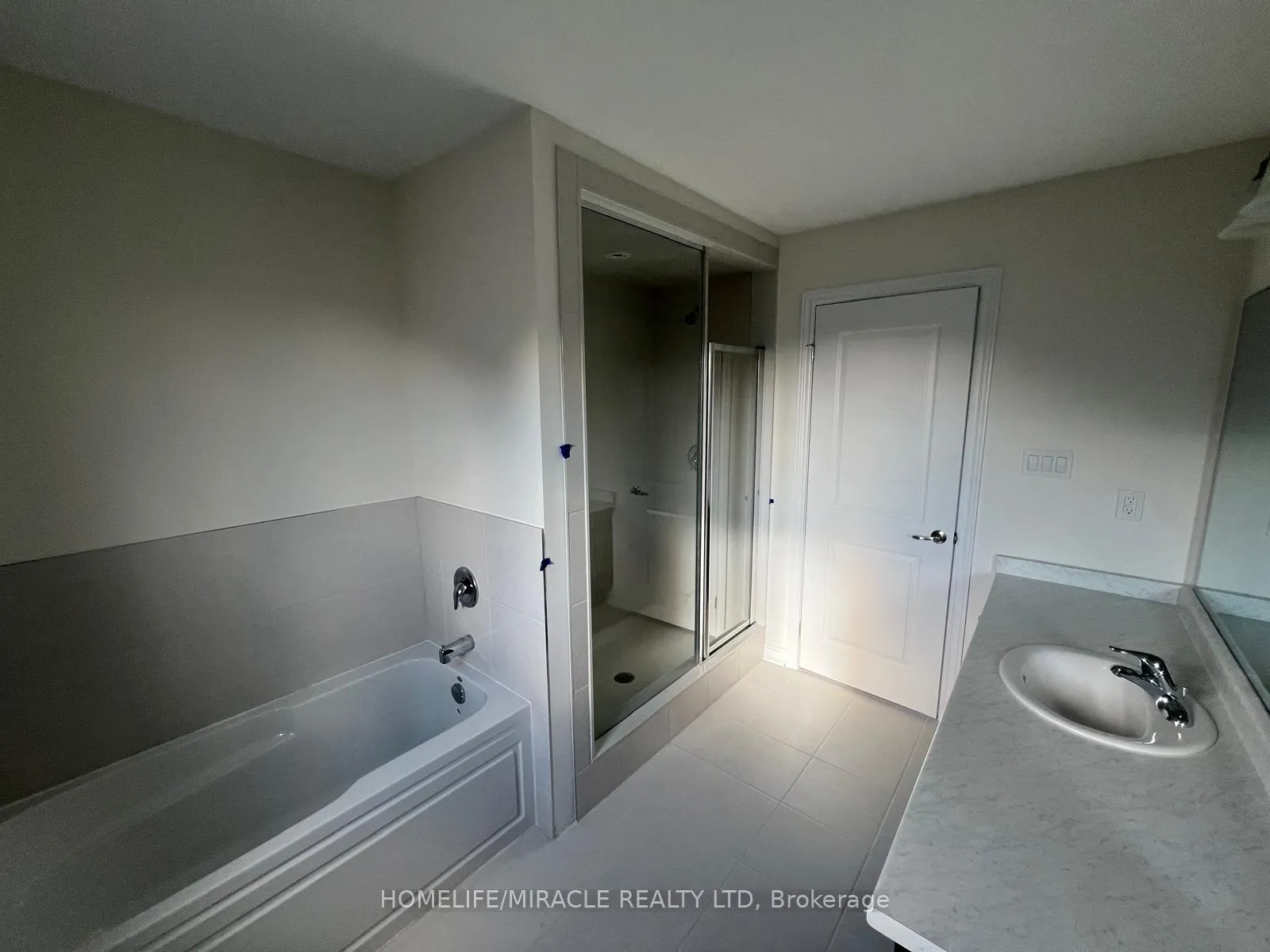 Photo 73 of 256 Pottruff Road, Brant, Paris — HOMEH