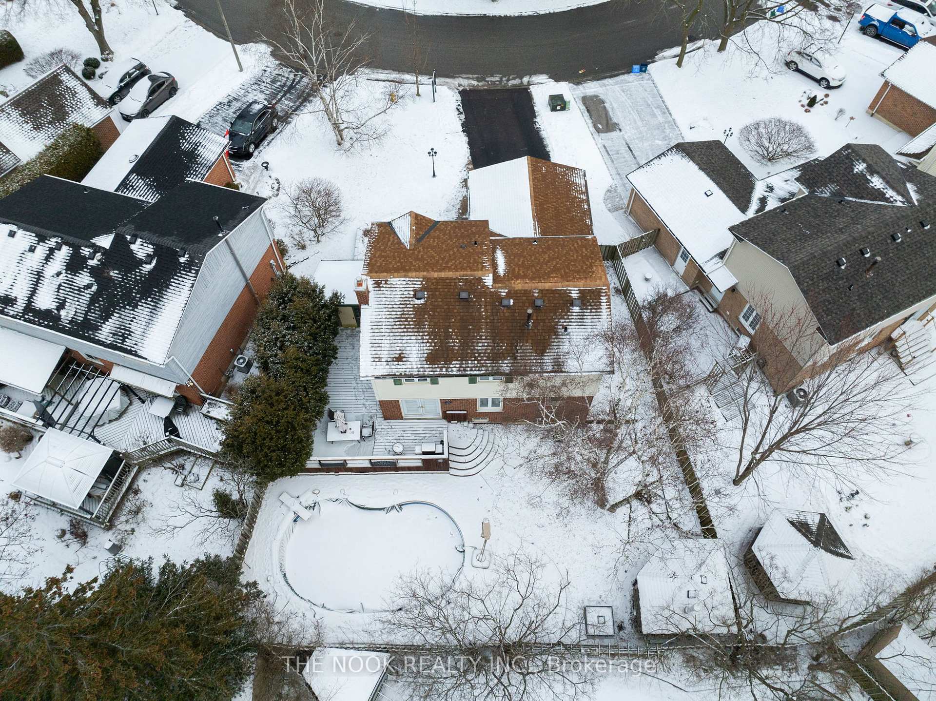 Photo 2 of 18 Colette Drive, Whitby, Downtown Whitby — HOMEH