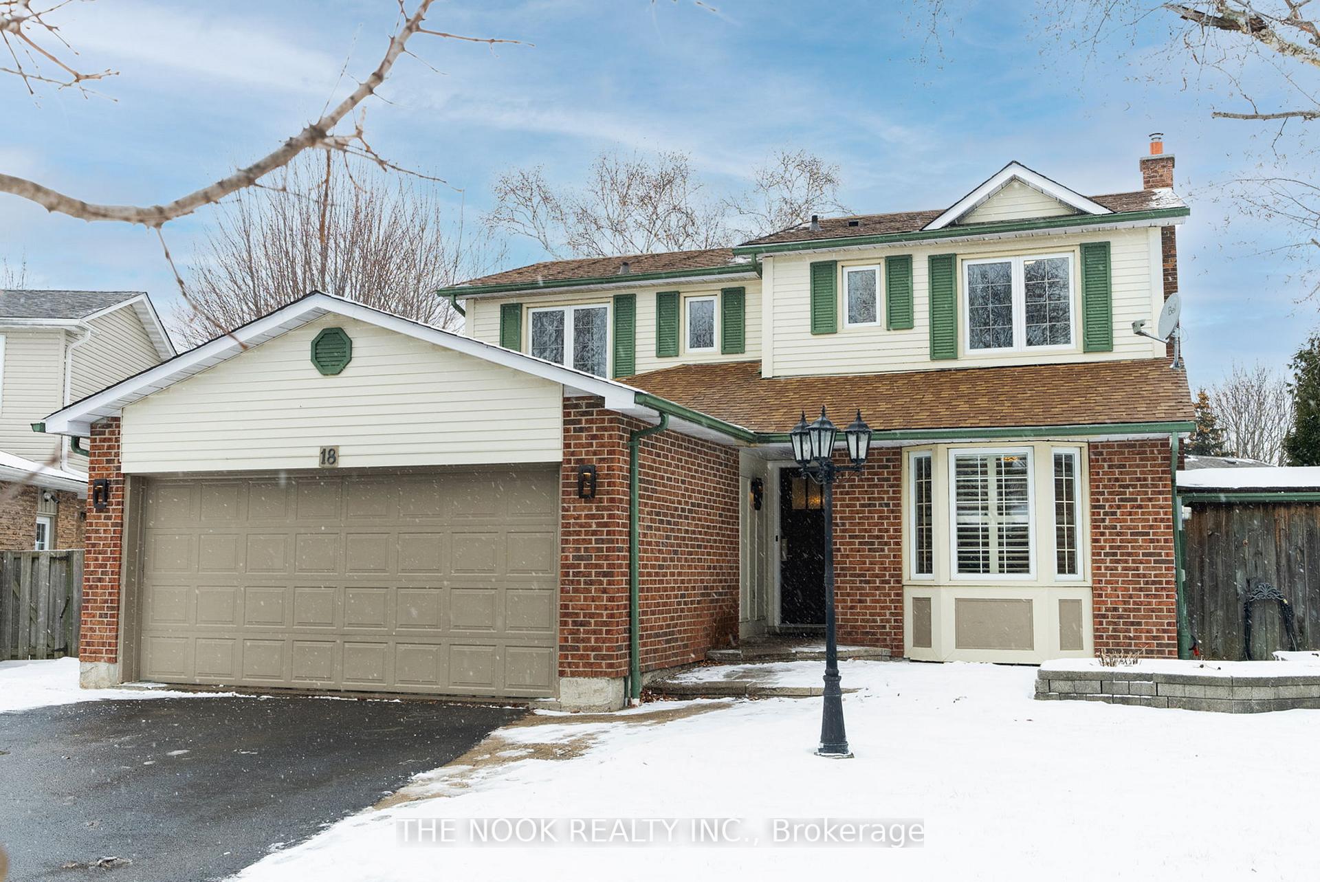 Photo 3 of 18 Colette Drive, Whitby, Downtown Whitby — HOMEH