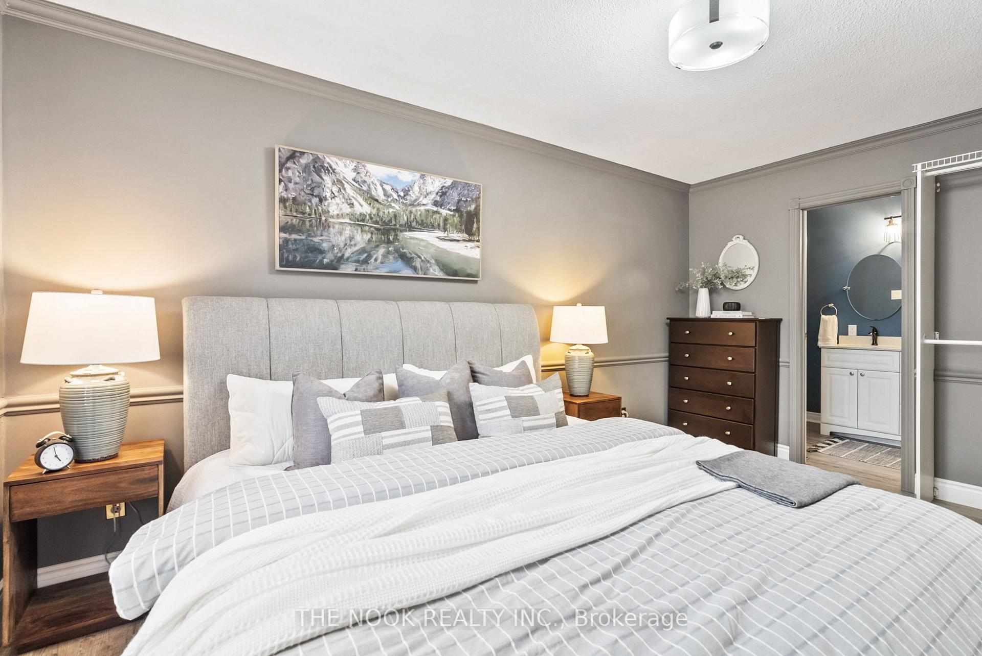 Photo 19 of 18 Colette Drive, Whitby, Downtown Whitby — HOMEH