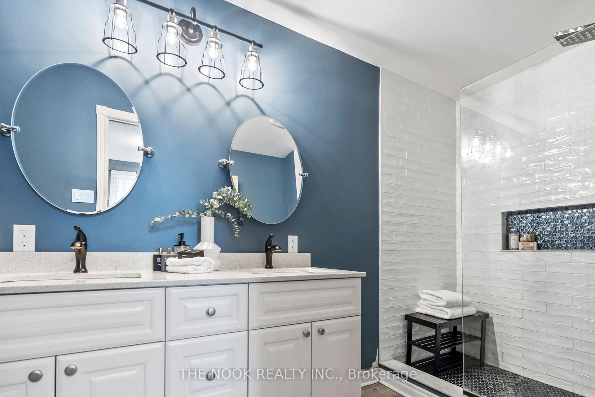 Photo 20 of 18 Colette Drive, Whitby, Downtown Whitby — HOMEH