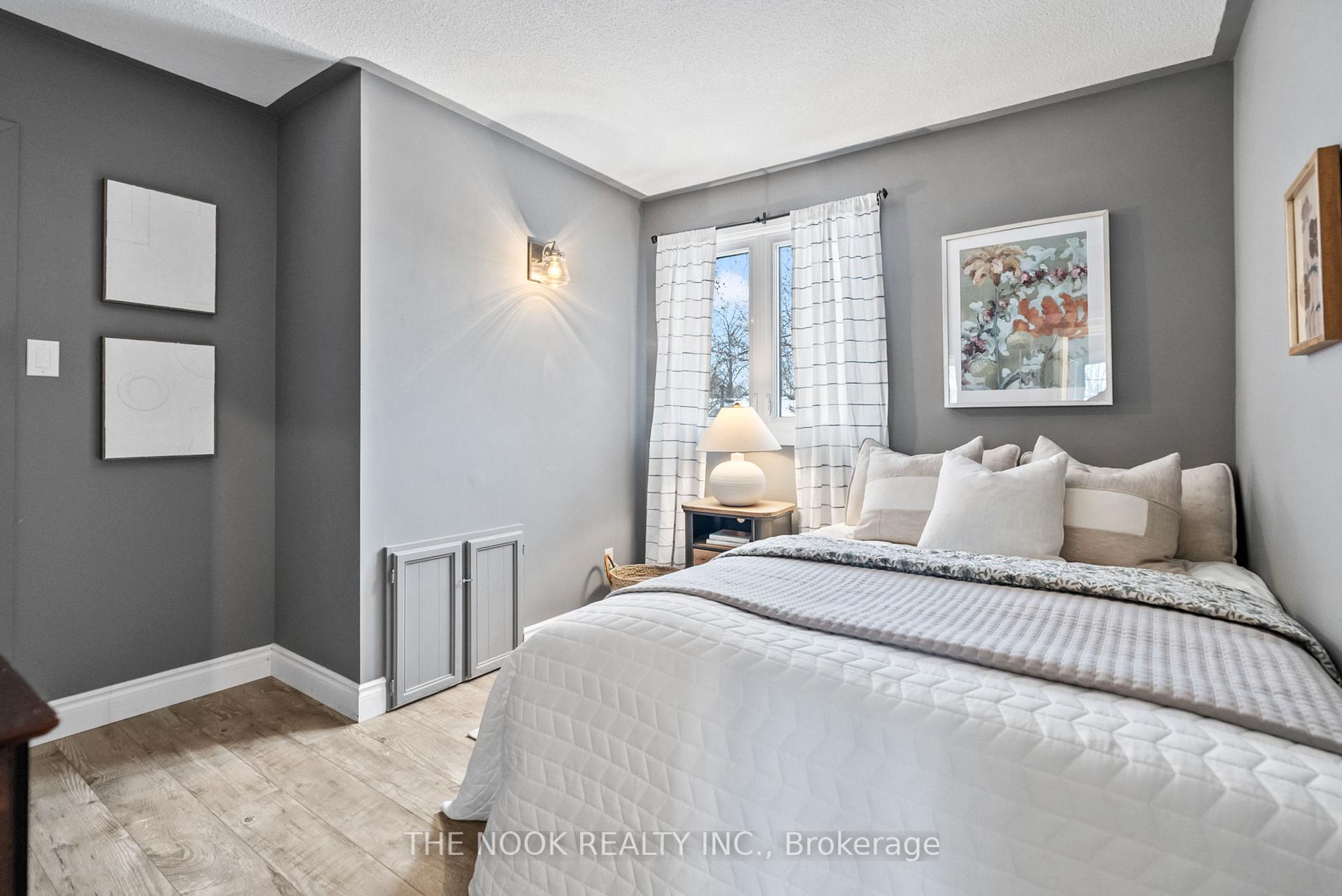 Photo 22 of 18 Colette Drive, Whitby, Downtown Whitby — HOMEH