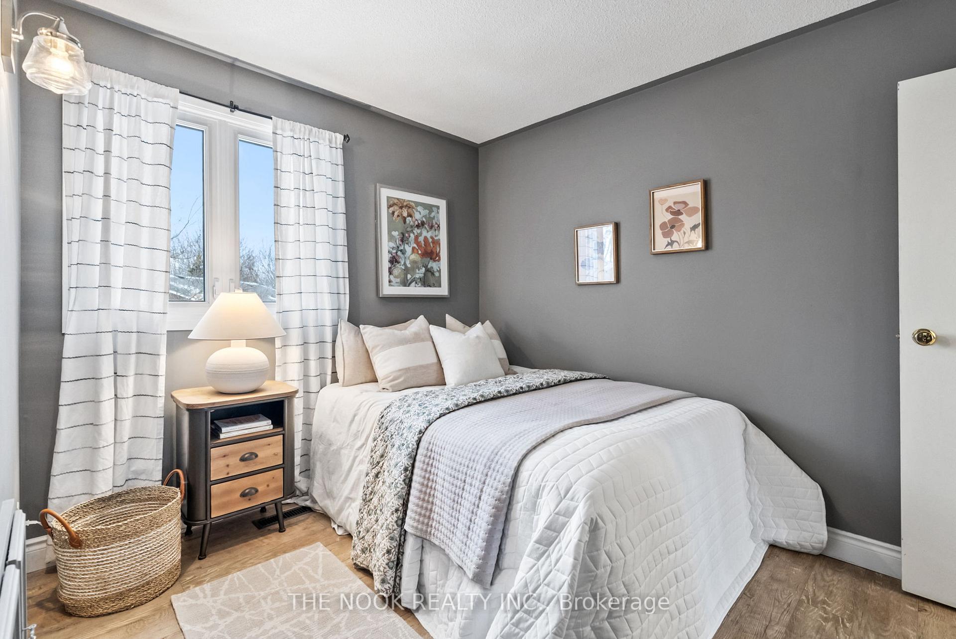 Photo 23 of 18 Colette Drive, Whitby, Downtown Whitby — HOMEH